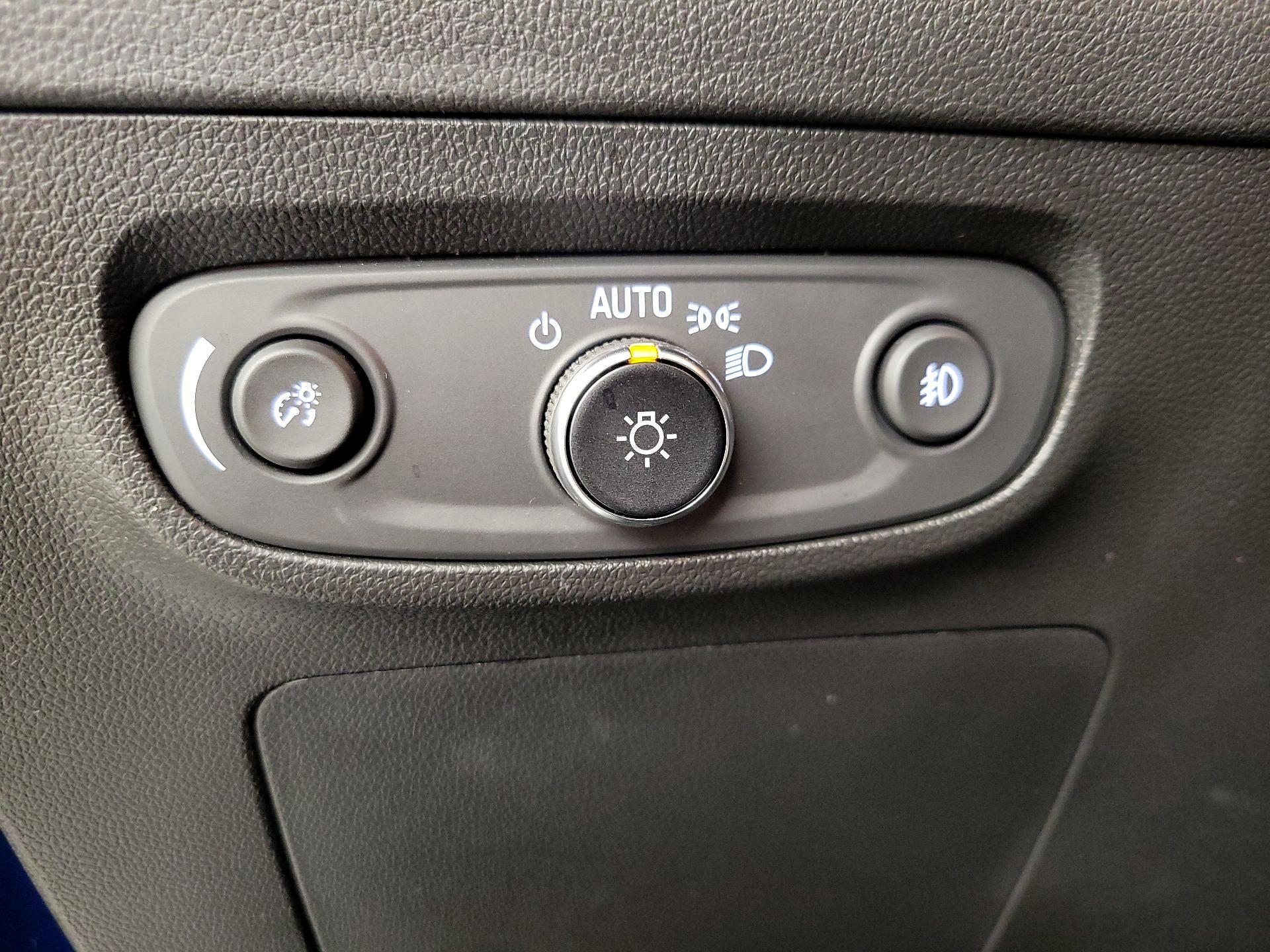 Thumbnail: 2023 Buick Encore GX - 13