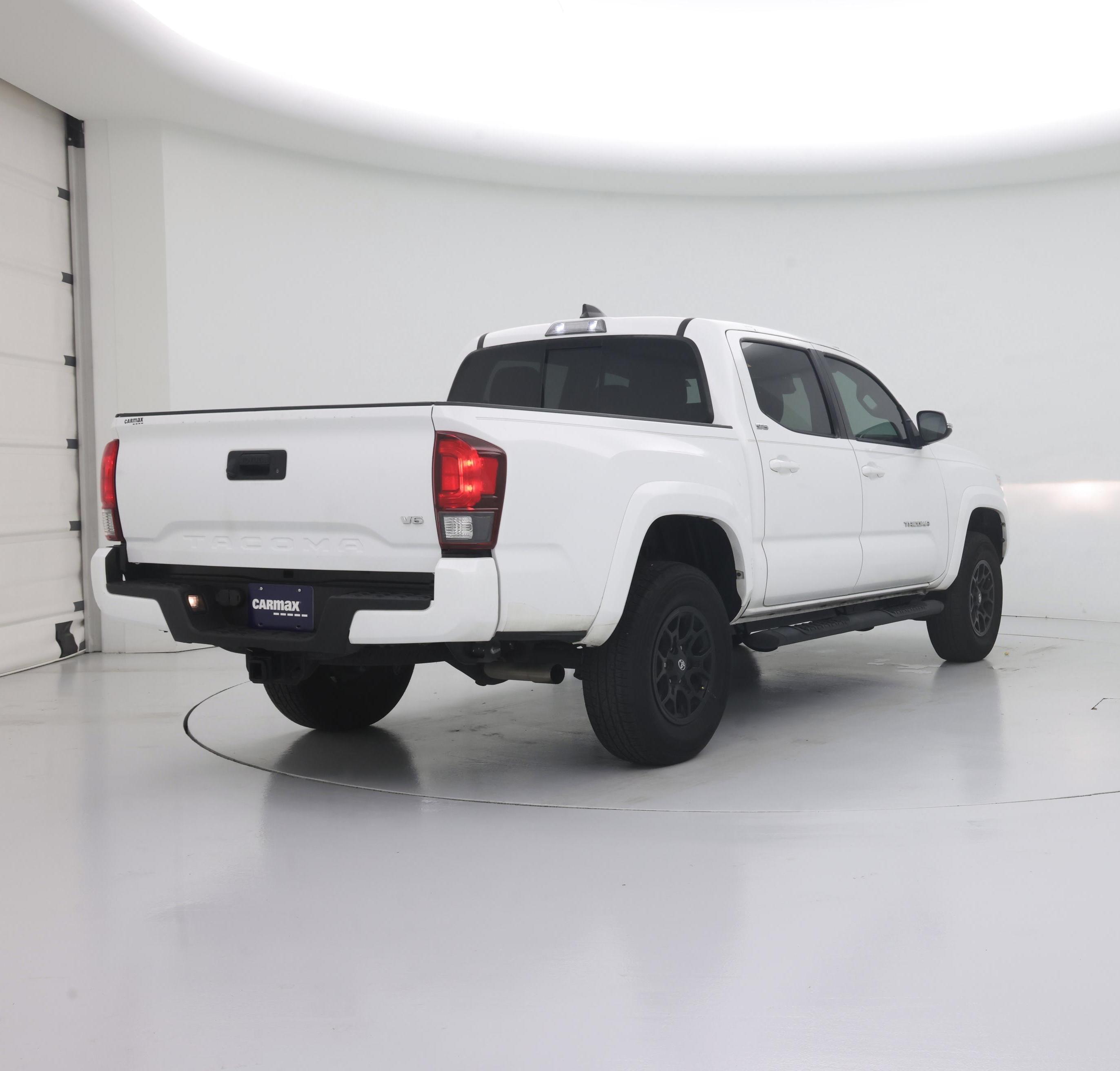 Thumbnail: 2022 Toyota Tacoma - 8