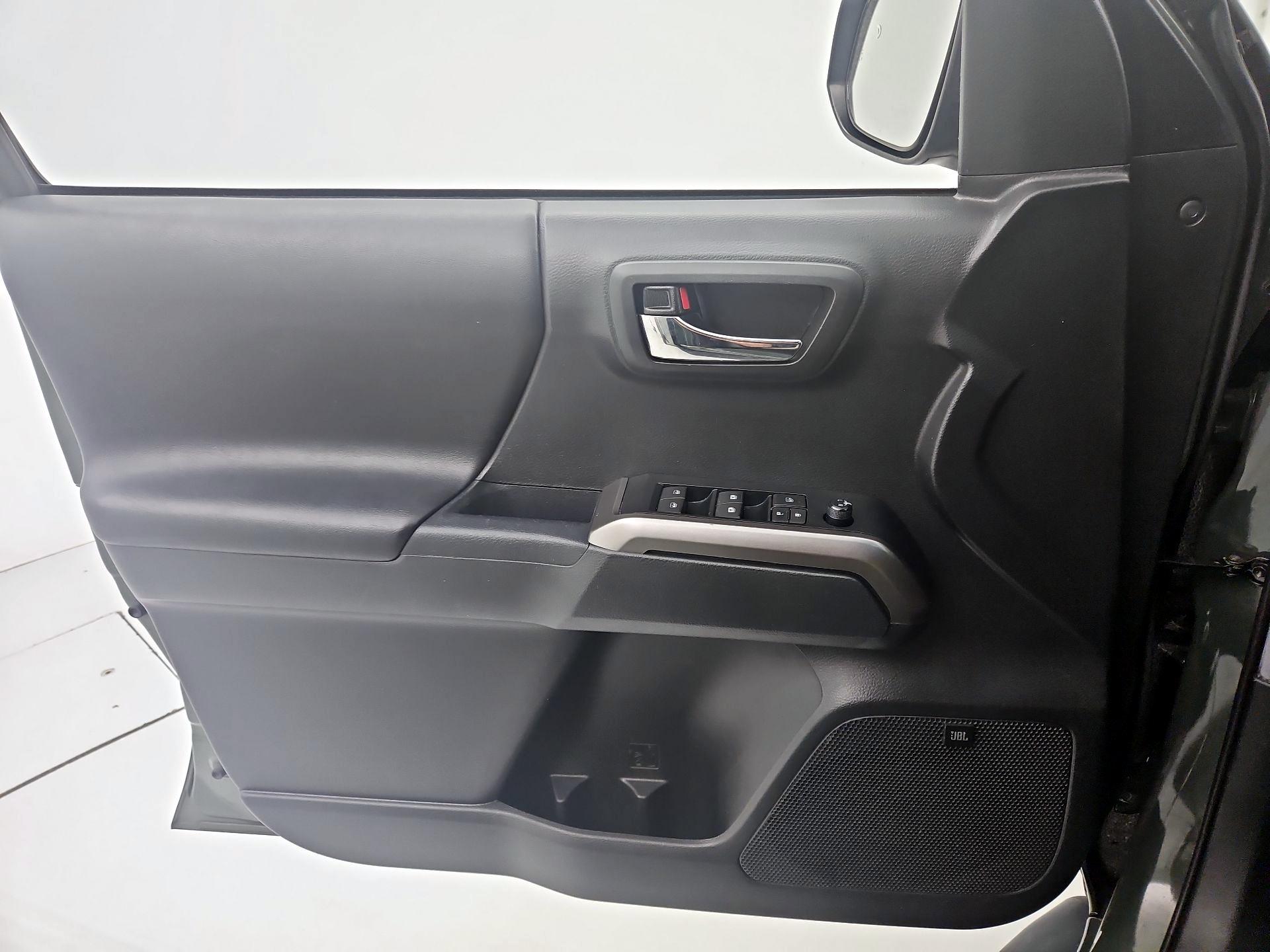 Thumbnail: 2022 Toyota Tacoma - 12