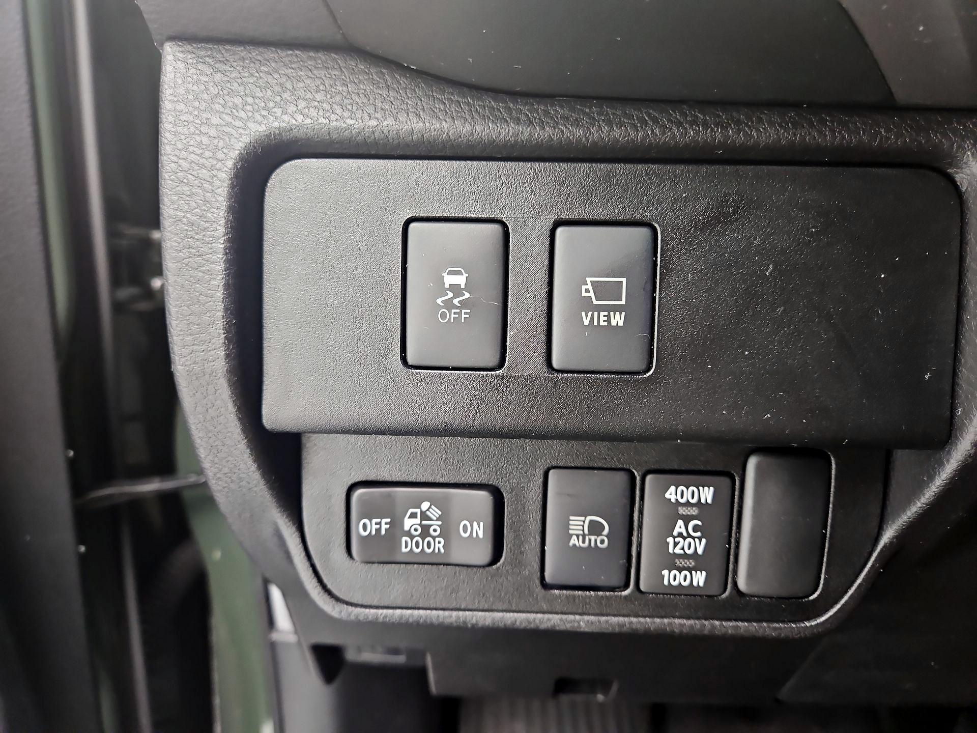 Thumbnail: 2022 Toyota Tacoma - 13