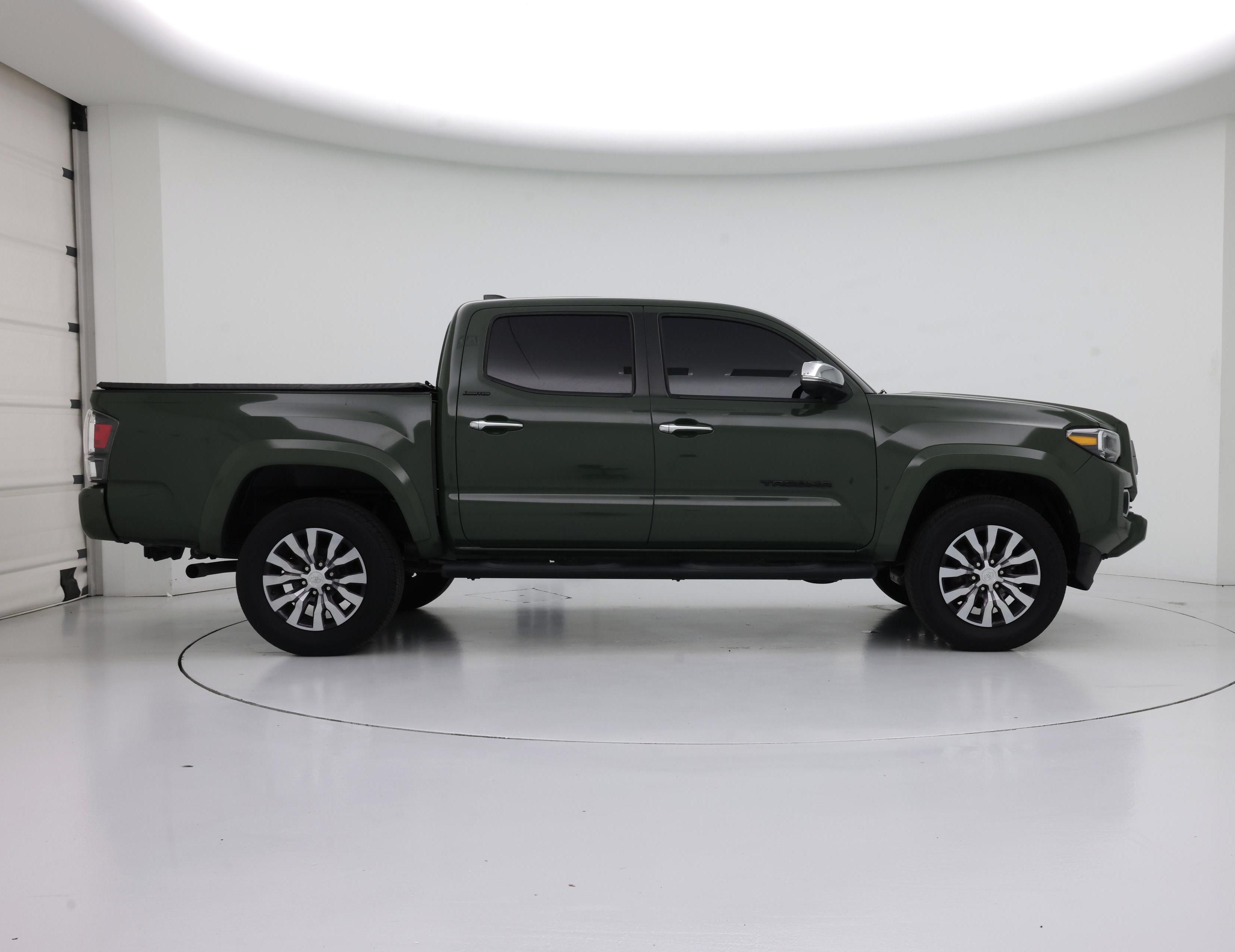 Thumbnail: 2022 Toyota Tacoma - 7