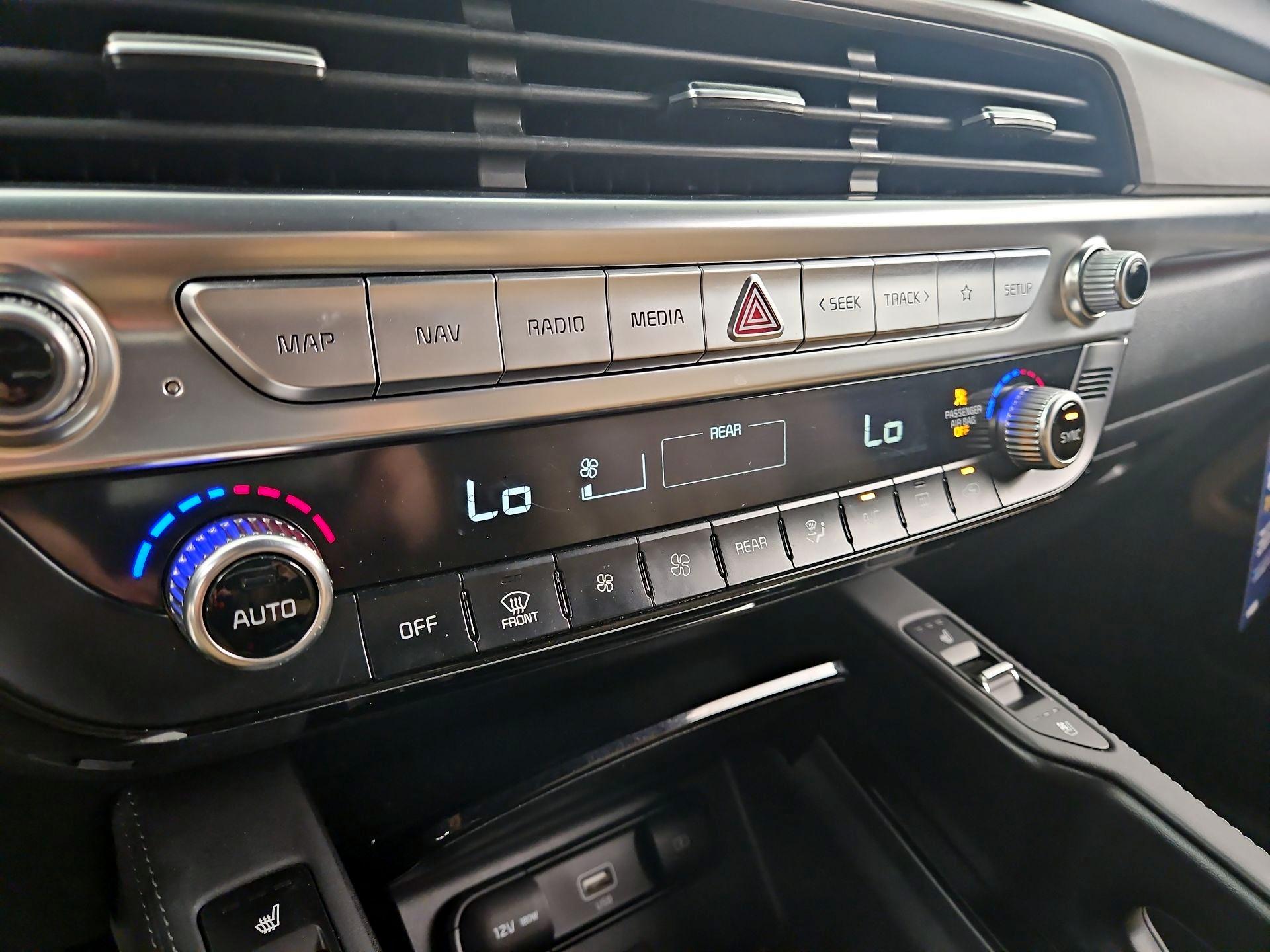 Thumbnail: 2022 Kia Telluride - 17