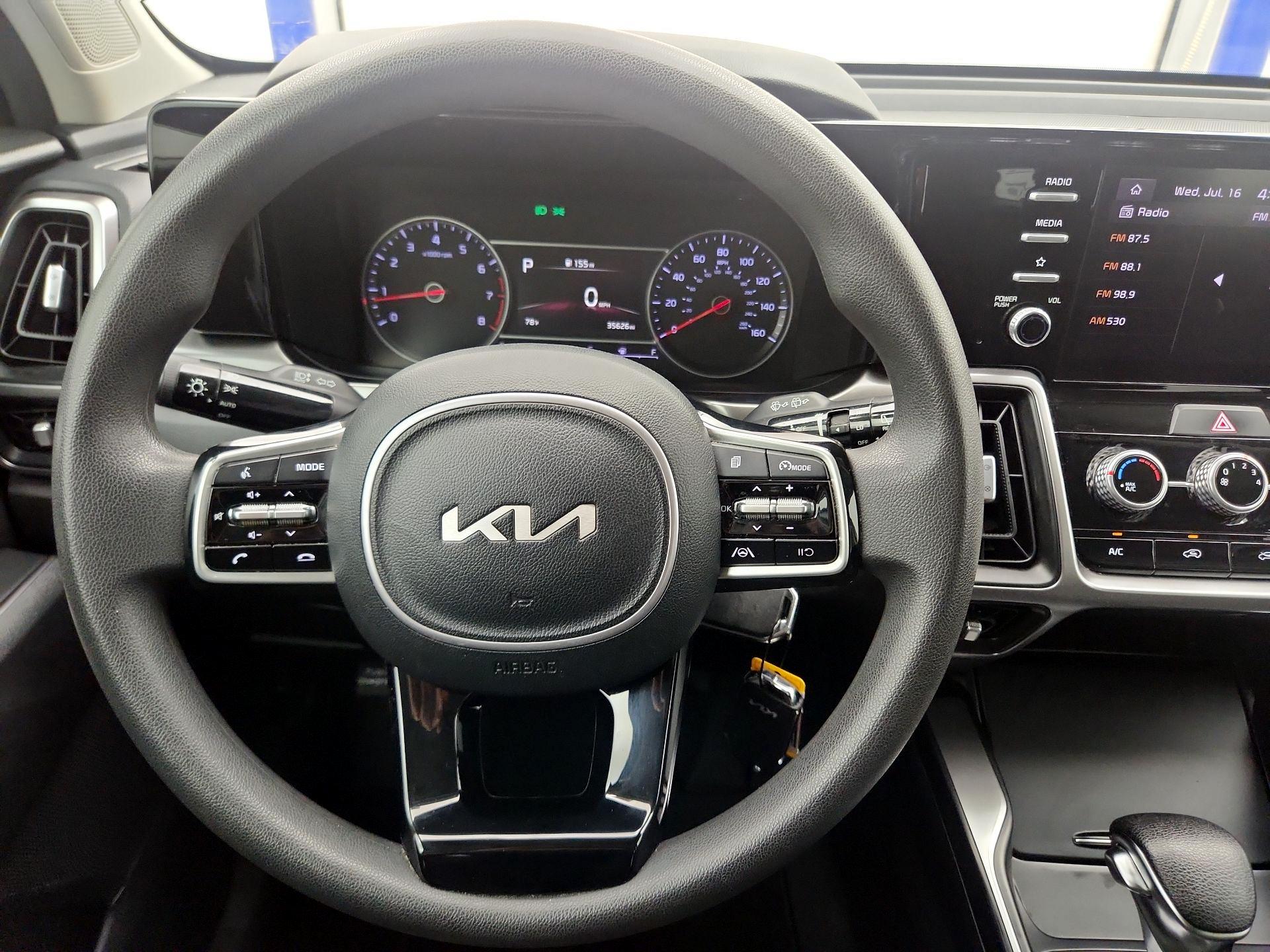 Thumbnail: 2022 Kia Sorento - 10