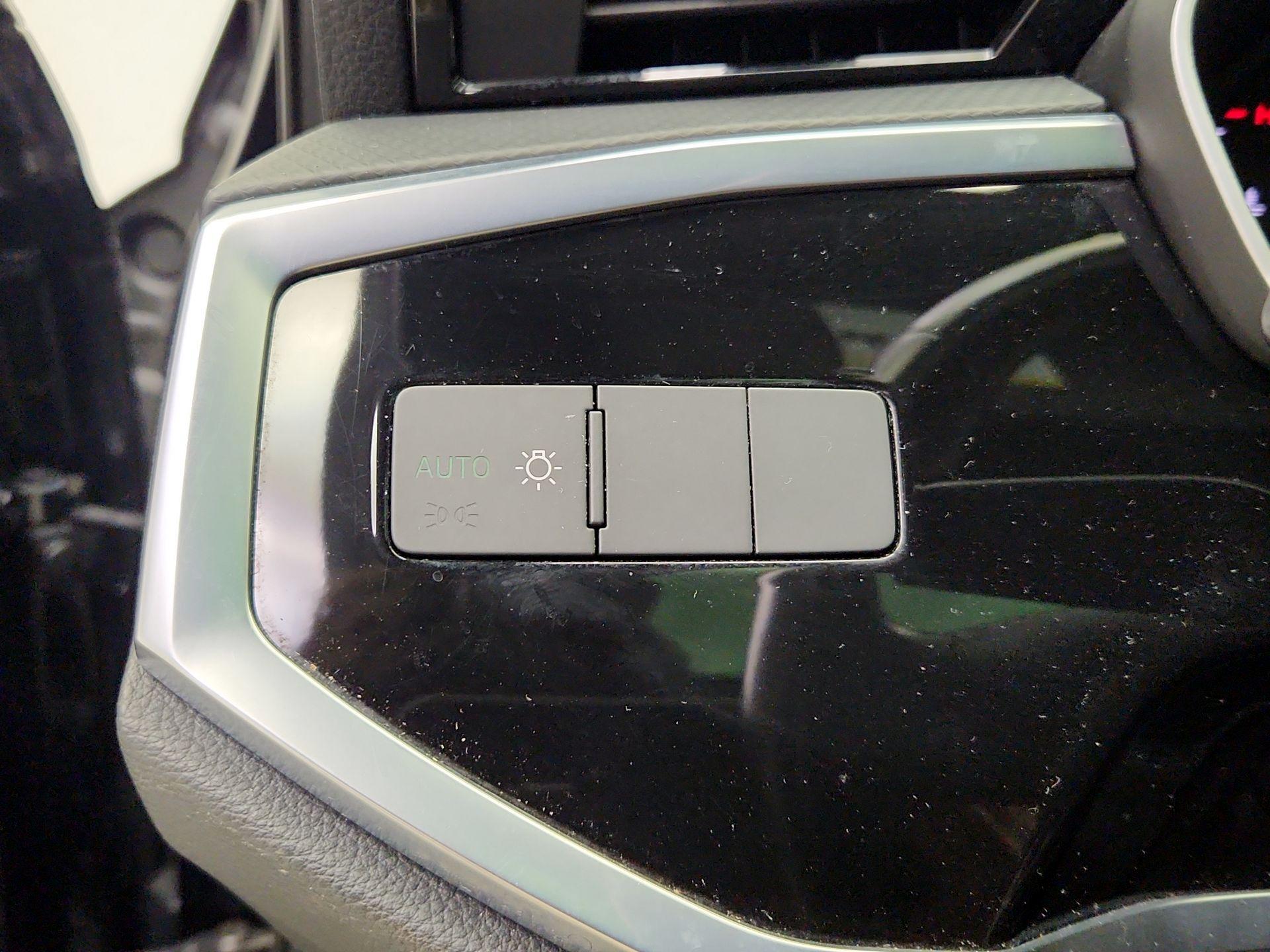 Thumbnail: 2022 Audi Q3 - 13