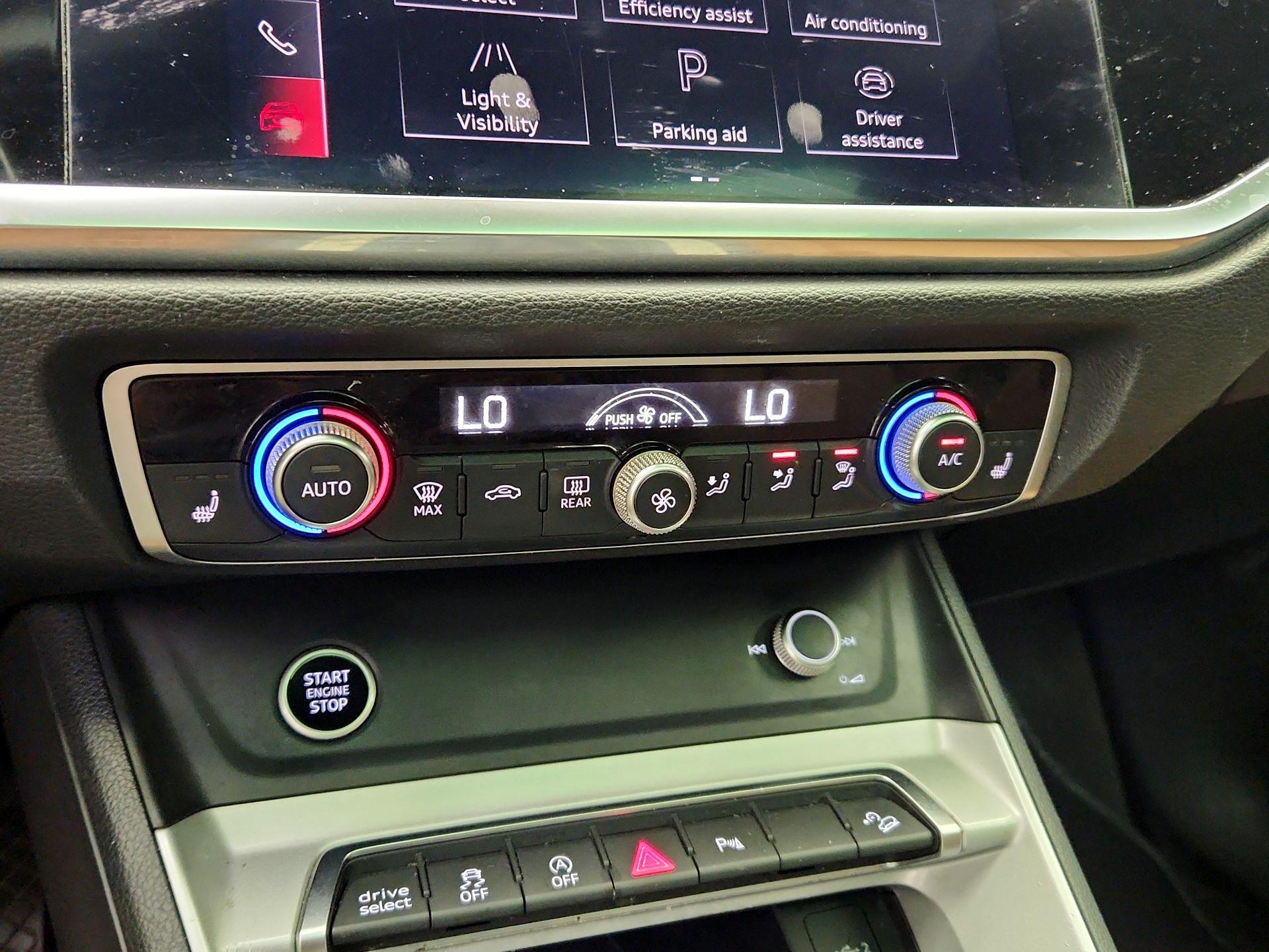 Thumbnail: 2022 Audi Q3 - 16