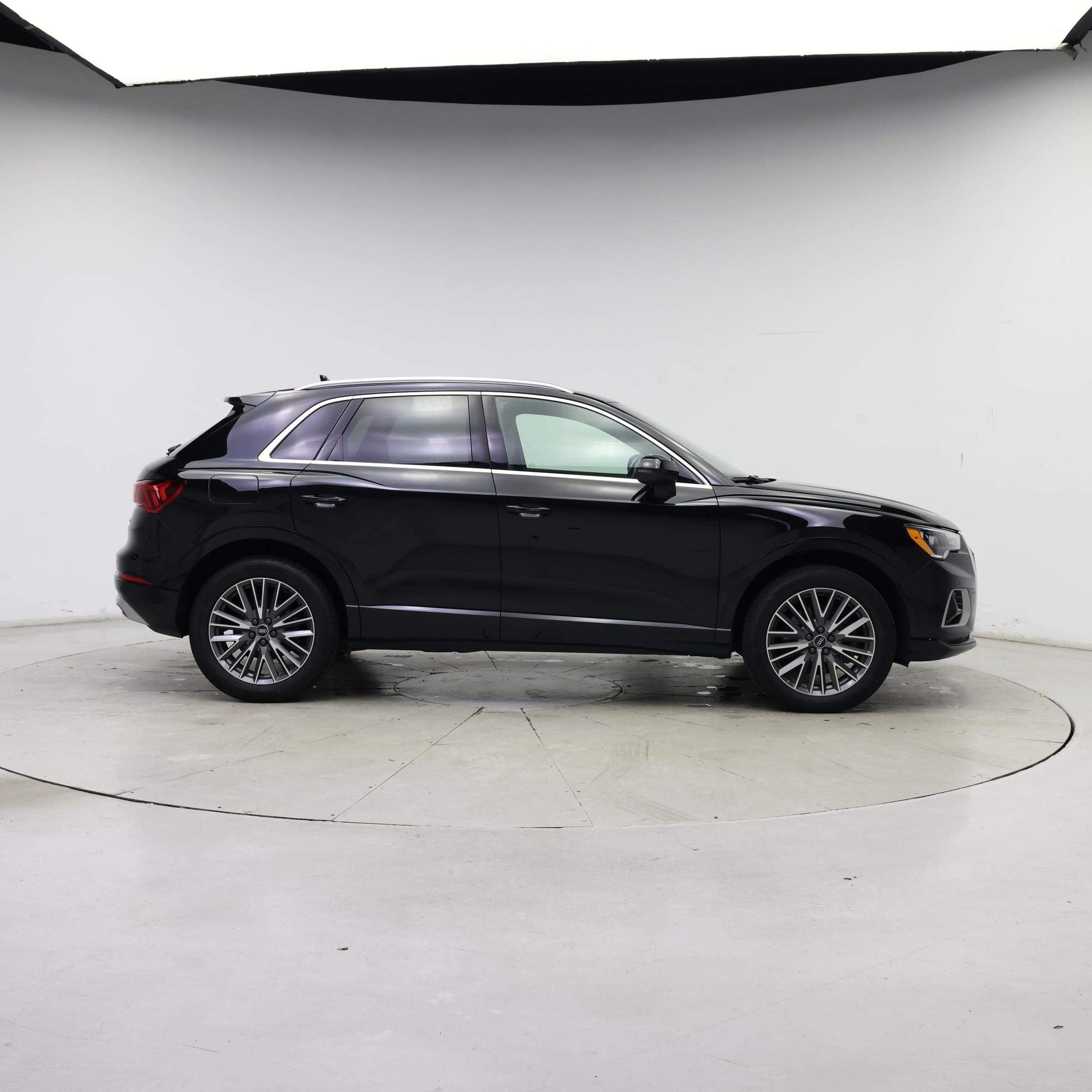 Thumbnail: 2022 Audi Q3 - 7