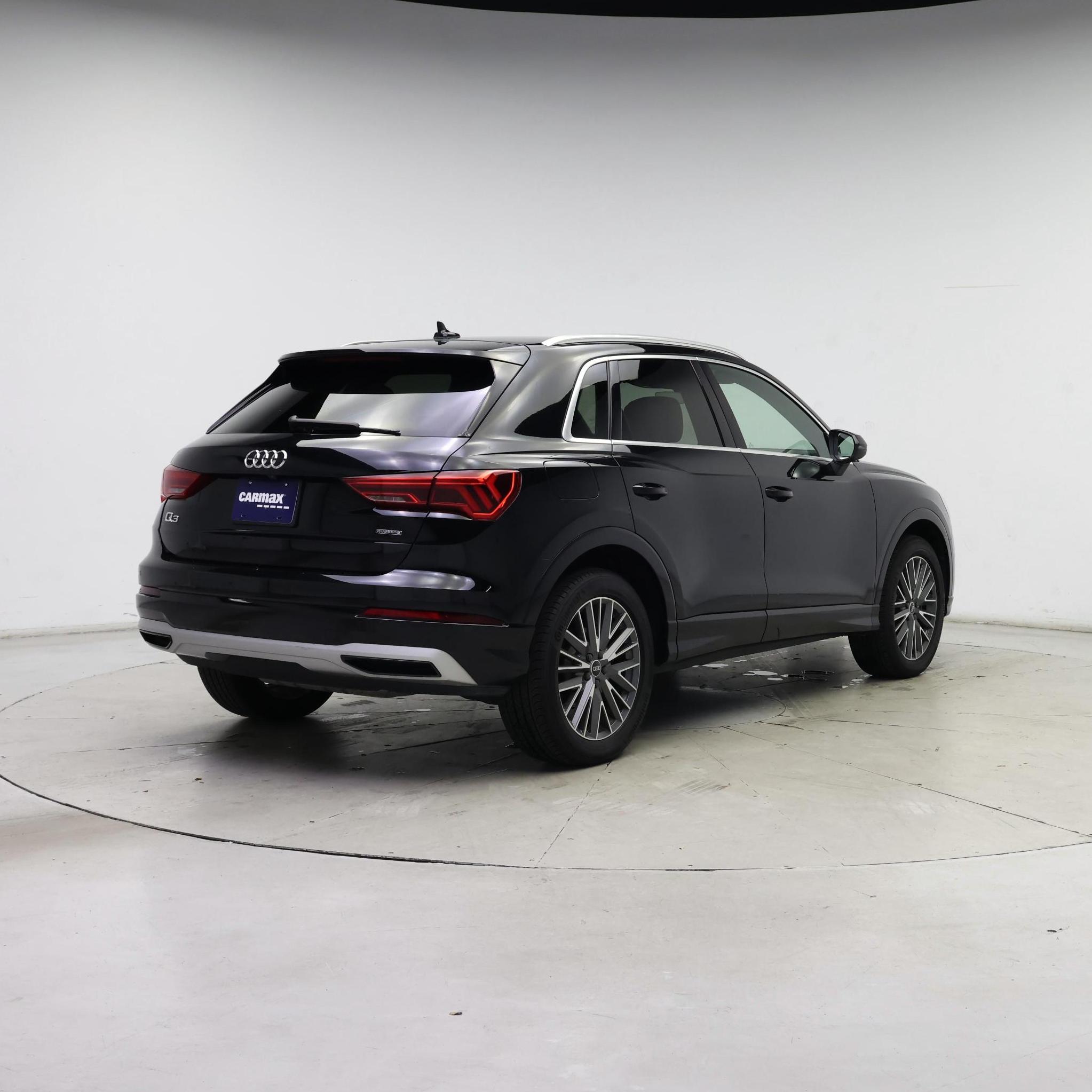 Thumbnail: 2022 Audi Q3 - 8