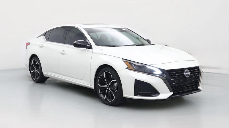 2023 Nissan Altima SR Hero Image