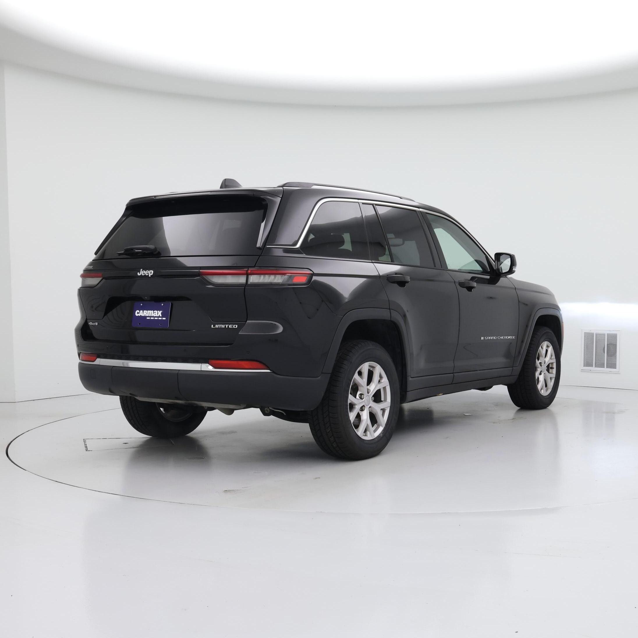Thumbnail: 2022 Jeep Grand Cherokee - 8
