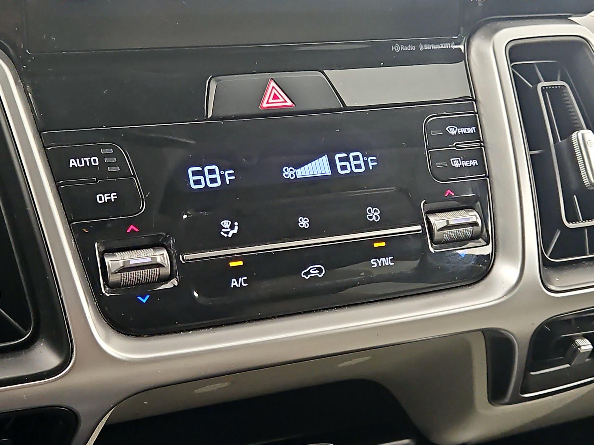 Thumbnail: 2021 Kia Sorento - 16