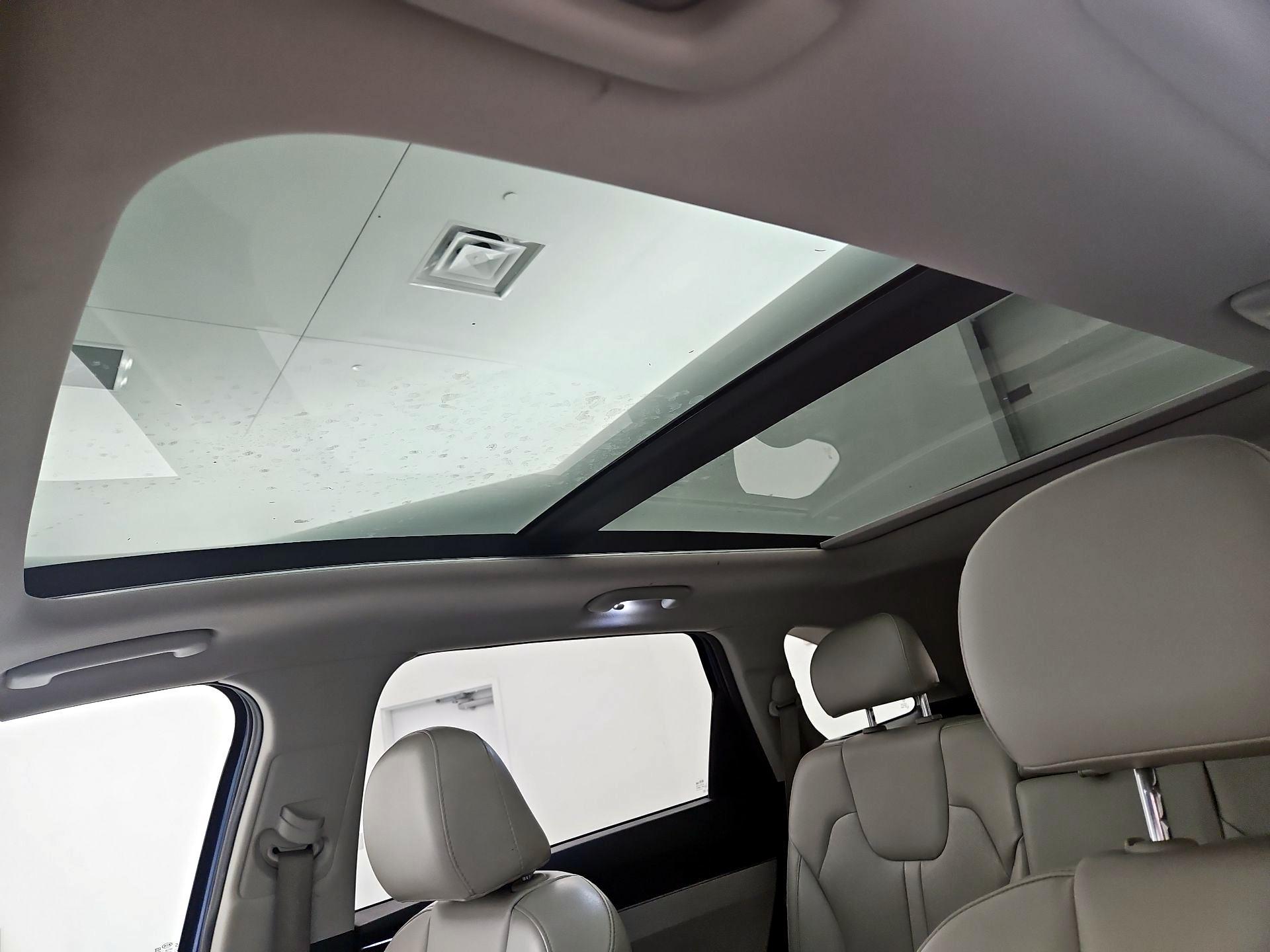 Thumbnail: 2021 Kia Sorento - 19