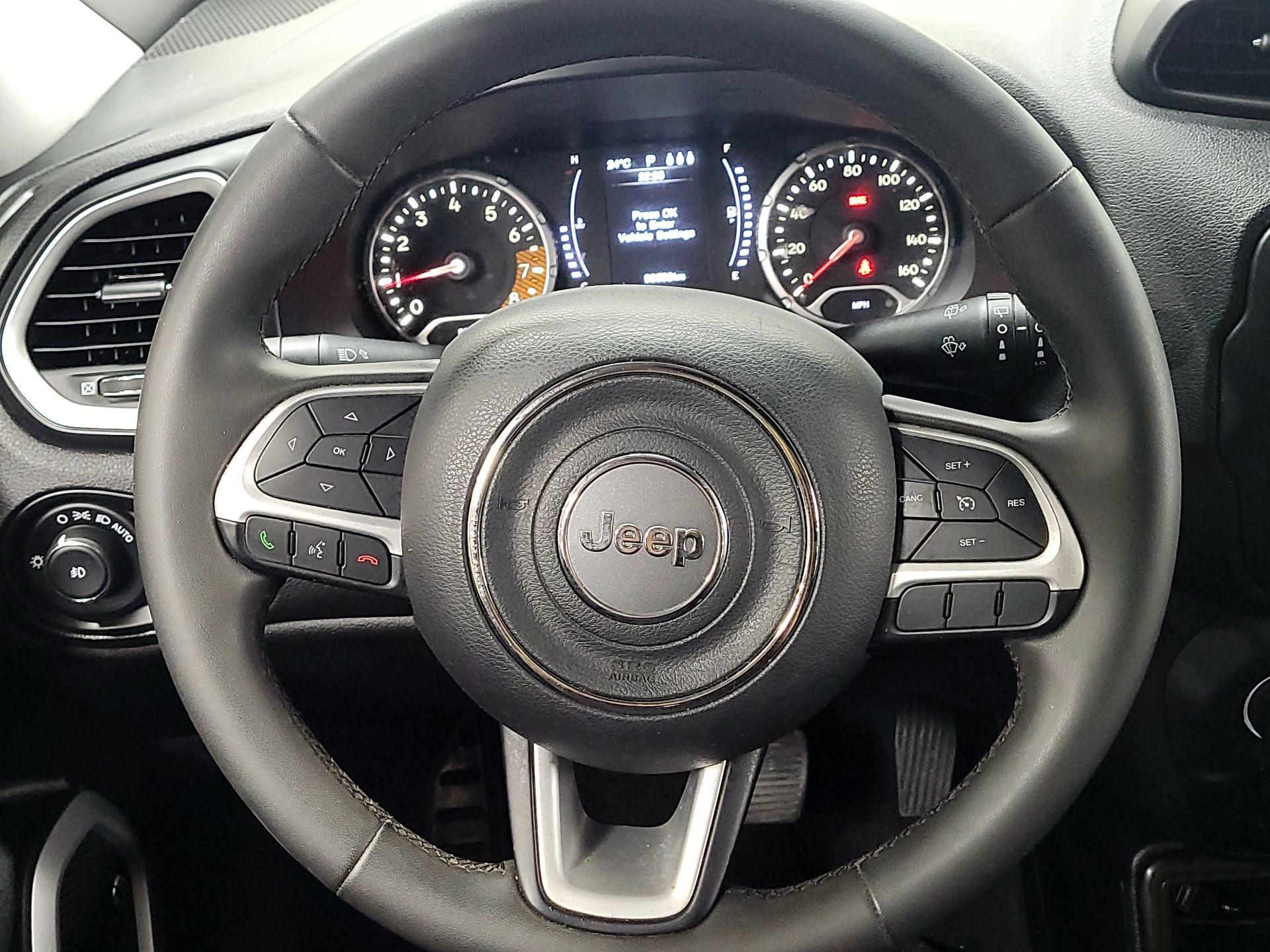 Thumbnail: 2019 Jeep Renegade - 10