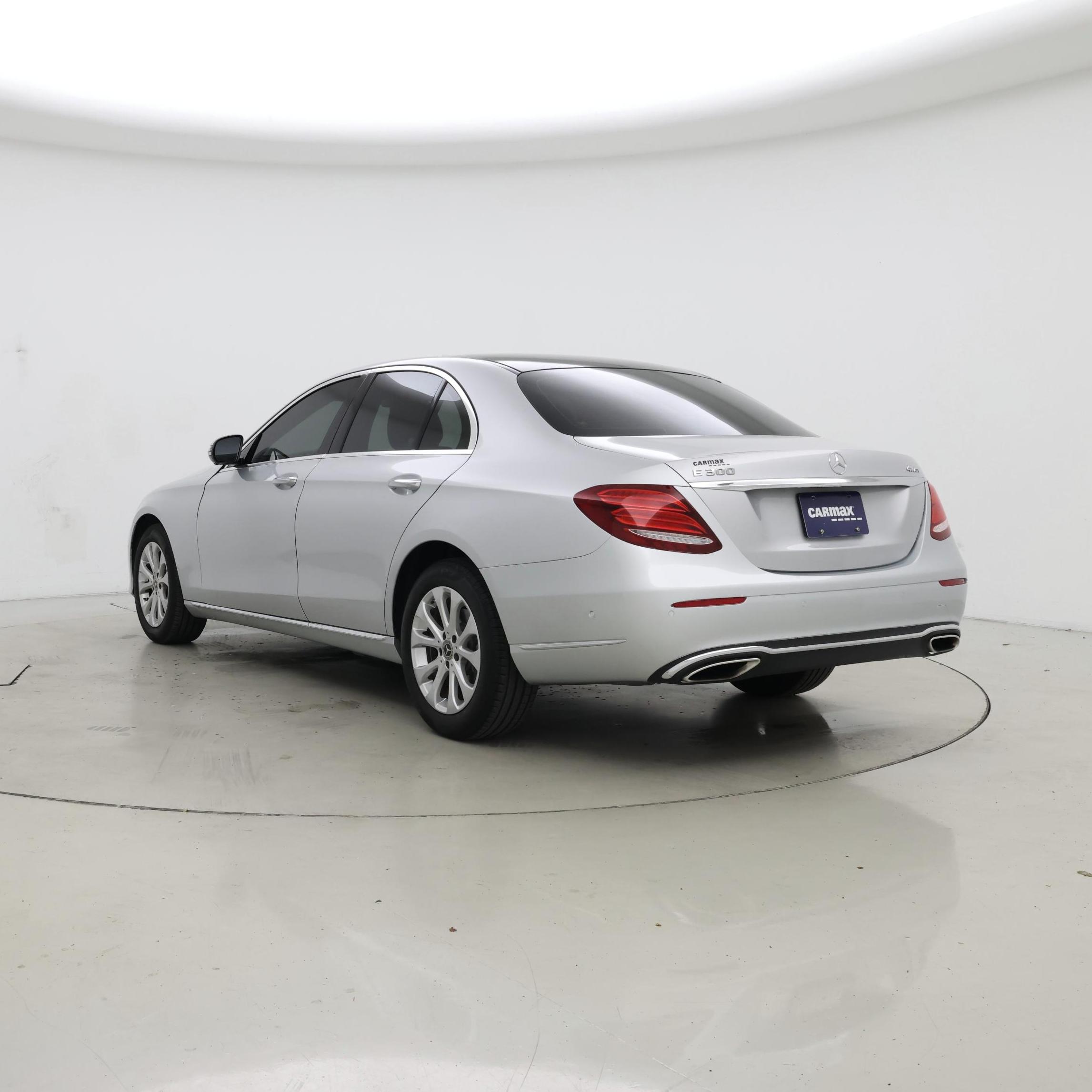Thumbnail: 2019 Mercedes-Benz E-Class - 2