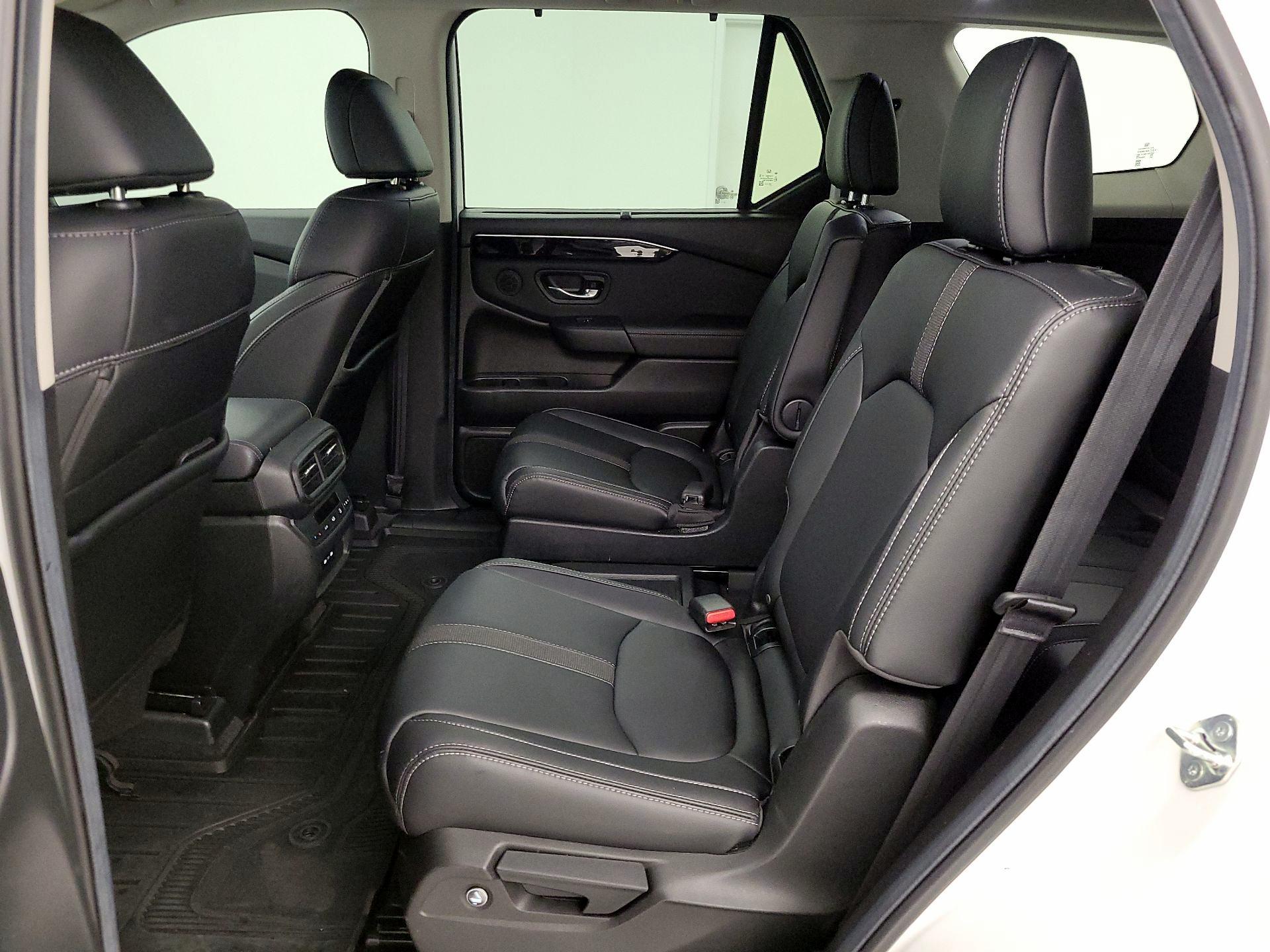 Thumbnail: 2024 Honda Pilot - 19