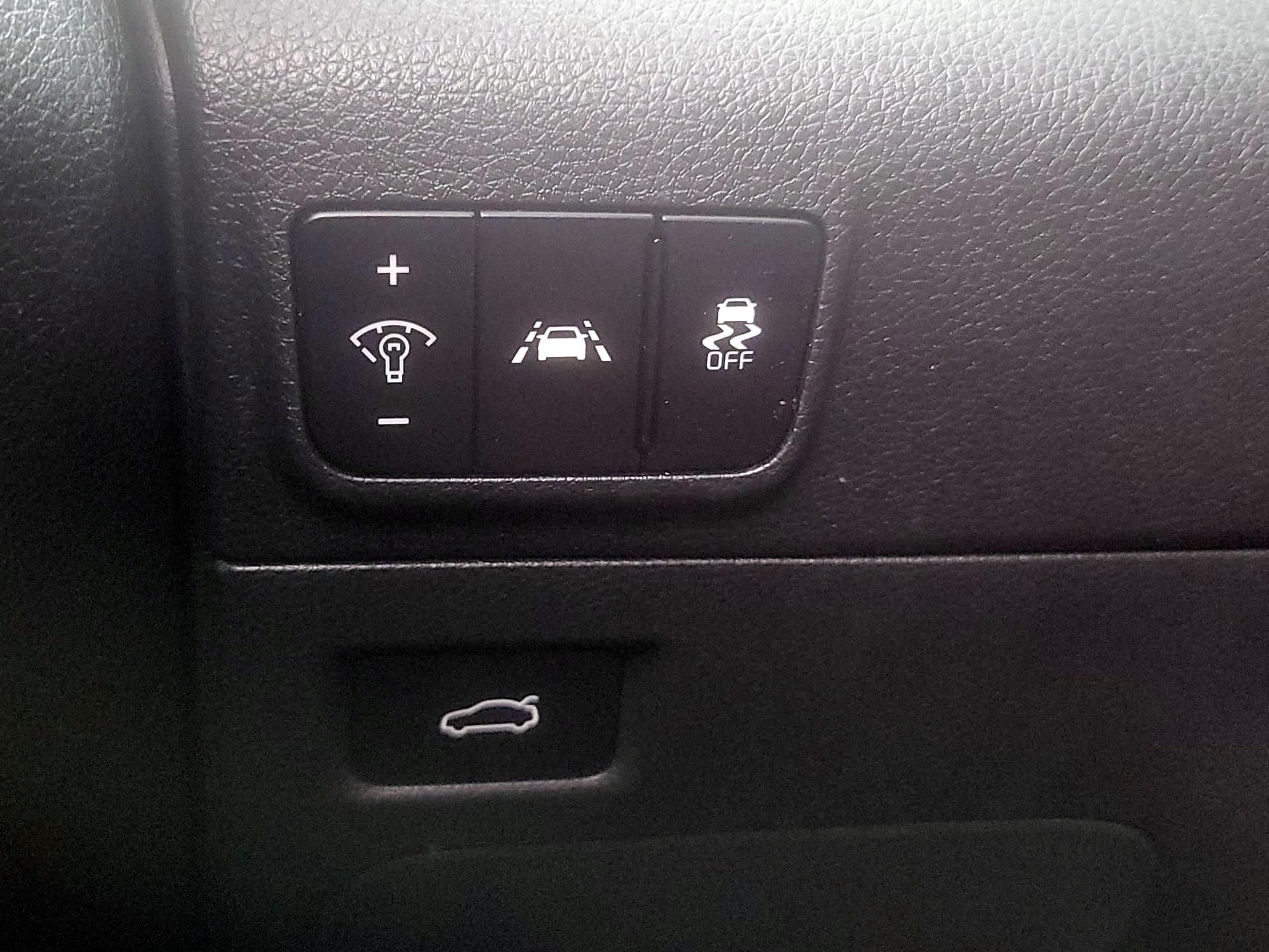 Thumbnail: 2023 Kia K5 - 13