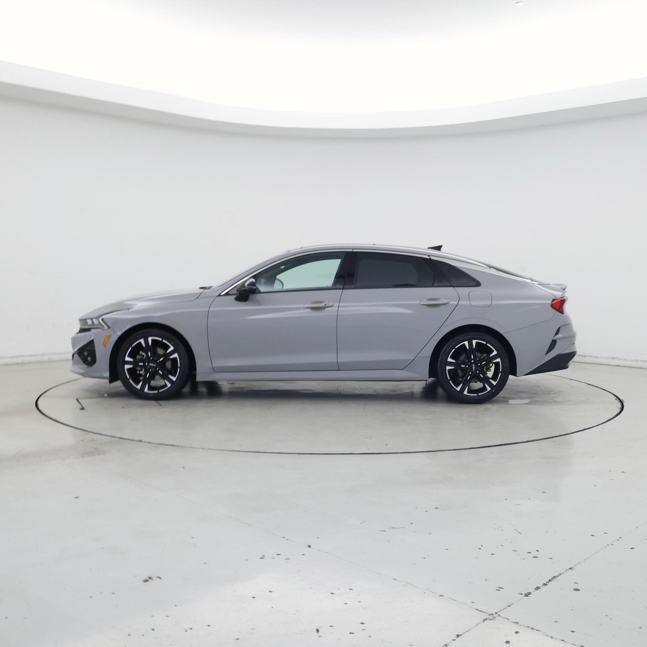 Thumbnail: 2023 Kia K5 - 3