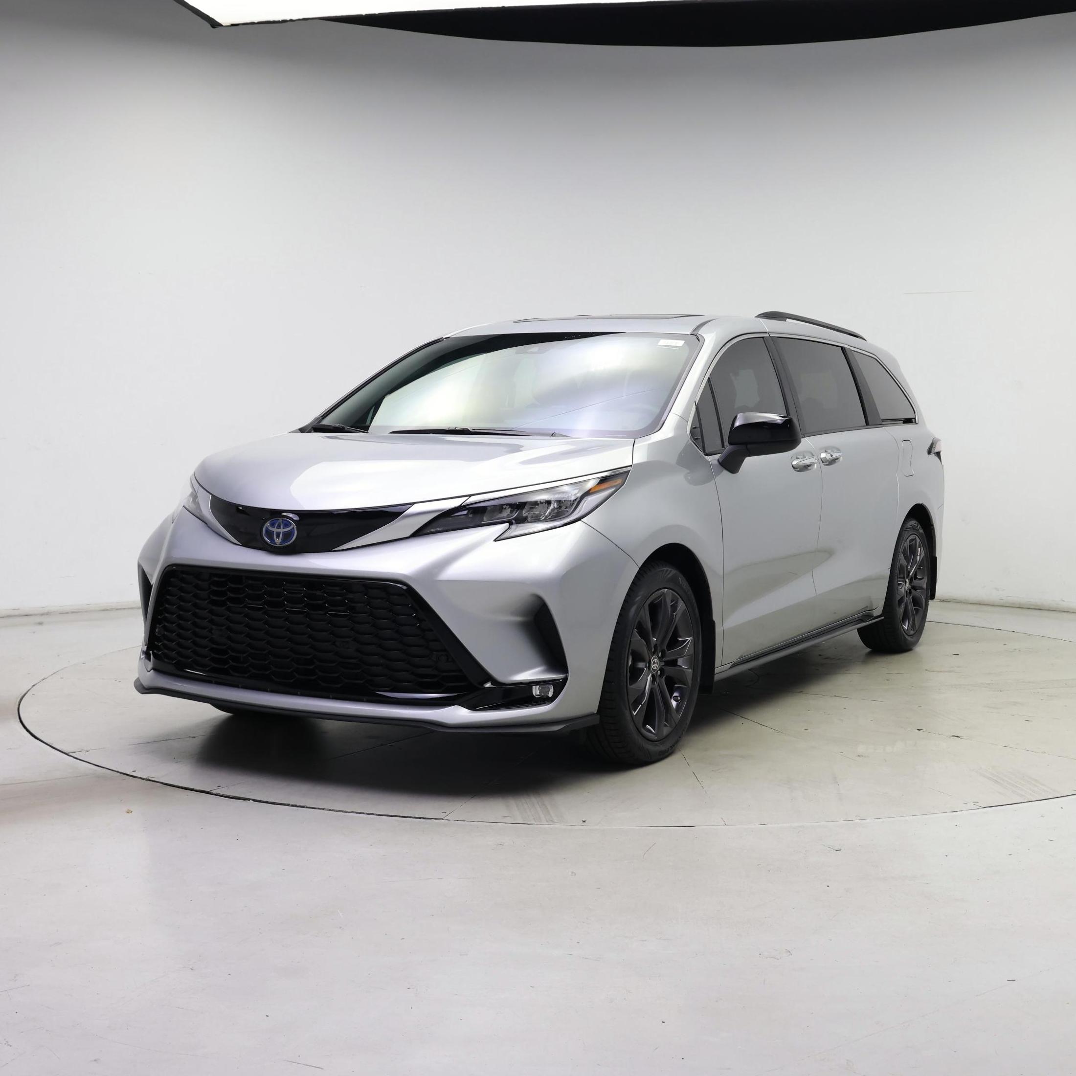Thumbnail: 2024 Toyota Sienna - 4