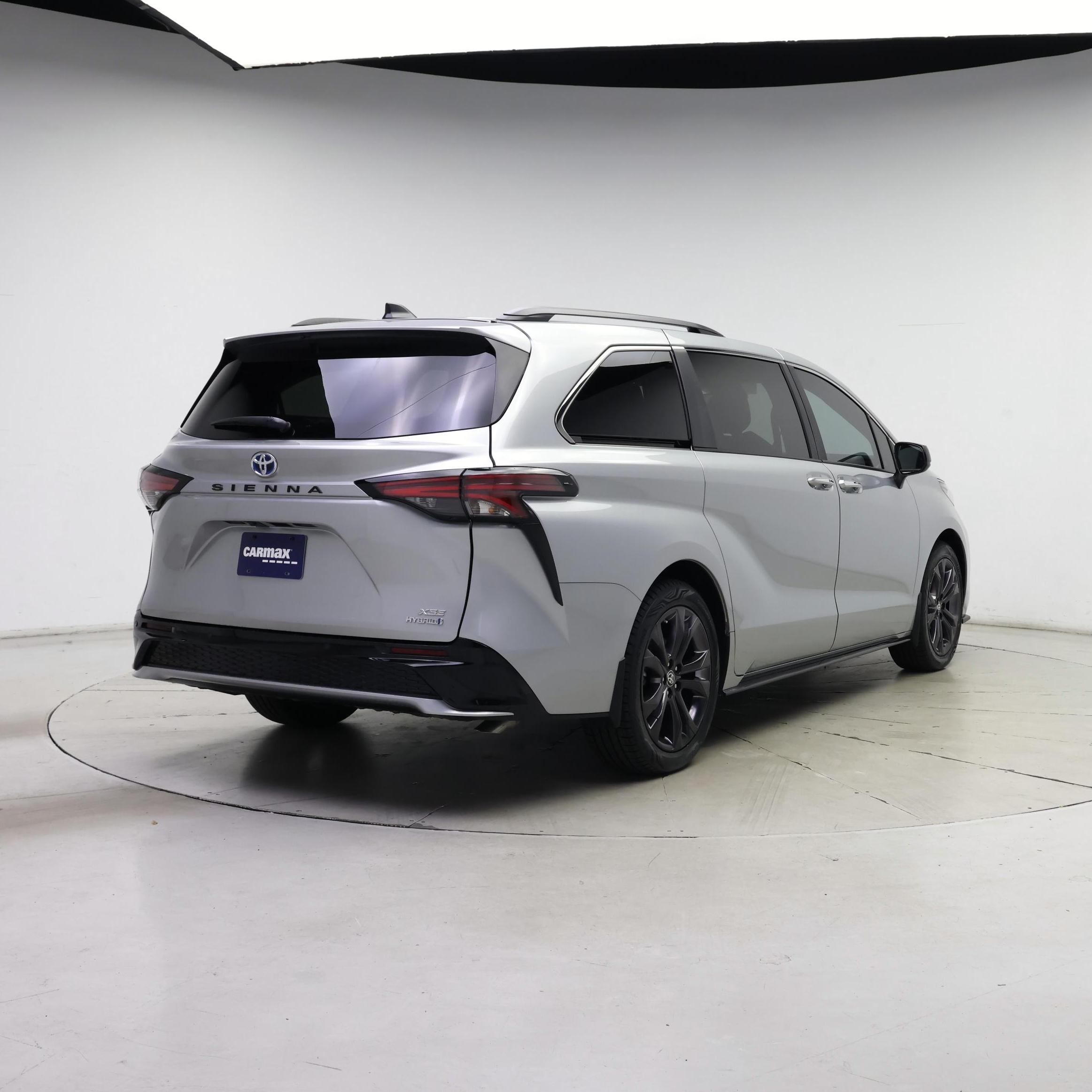 Thumbnail: 2024 Toyota Sienna - 8