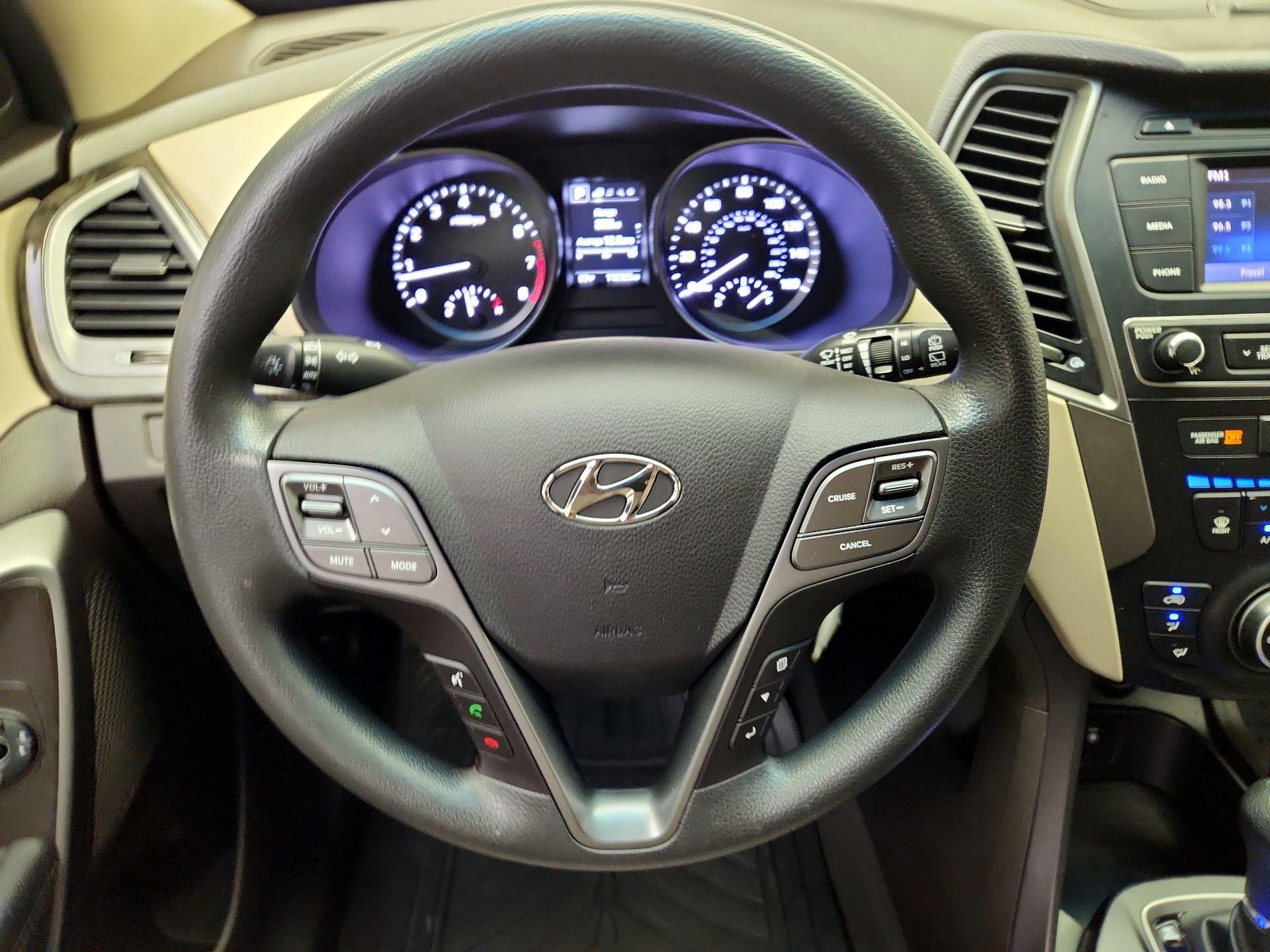 Thumbnail: 2018 Hyundai Santa Fe - 10