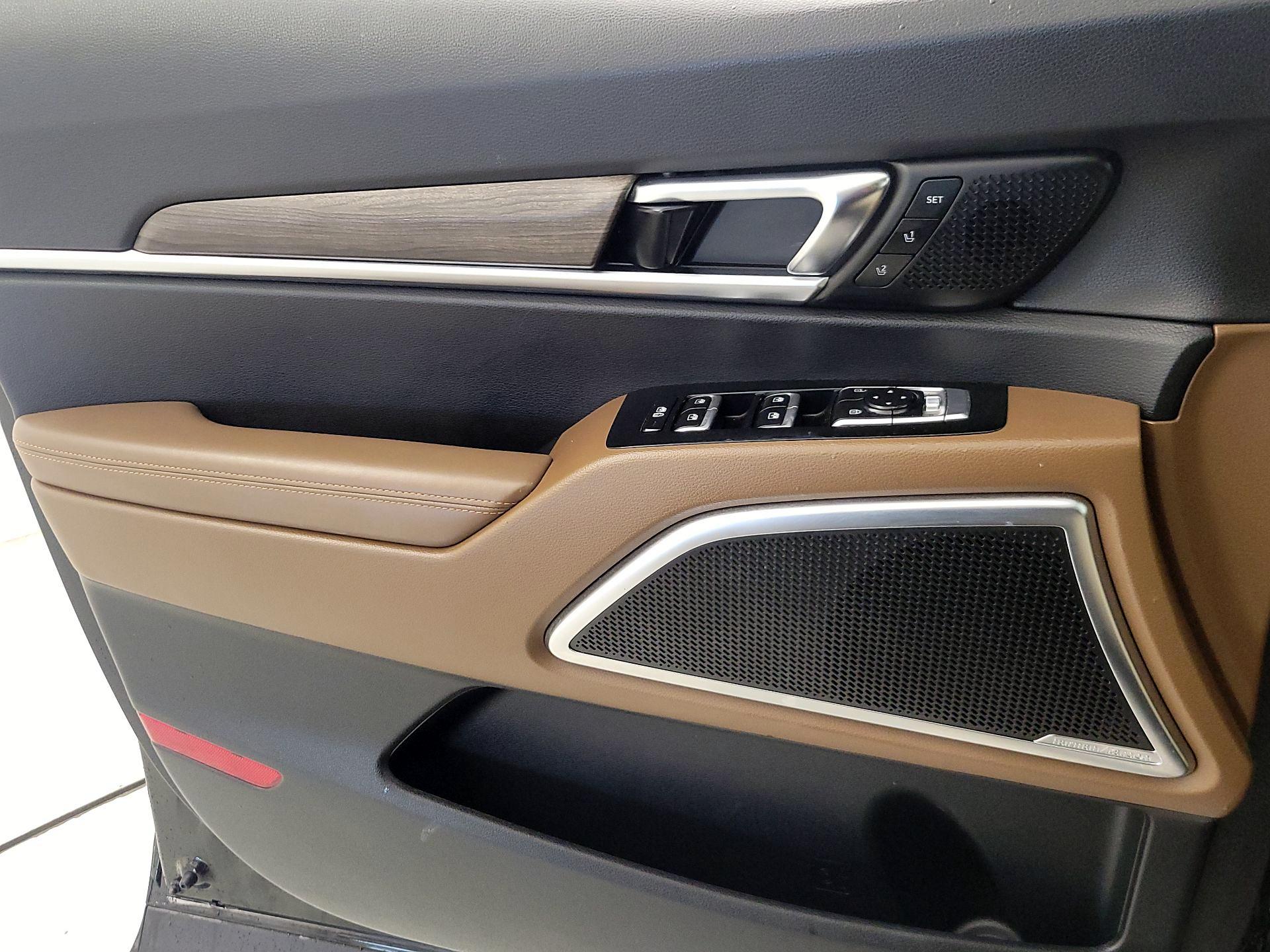 Thumbnail: 2021 Kia Telluride - 12