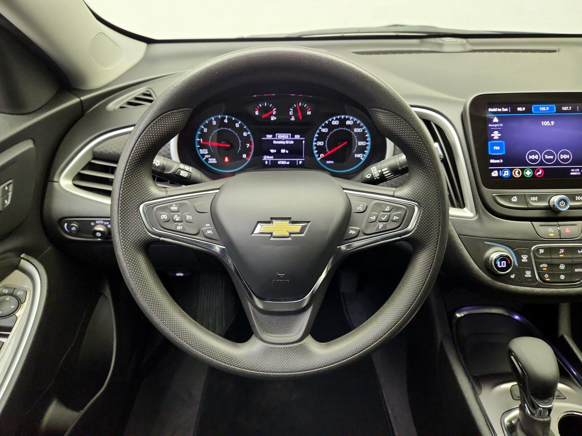 Thumbnail: 2023 Chevrolet Malibu - 10