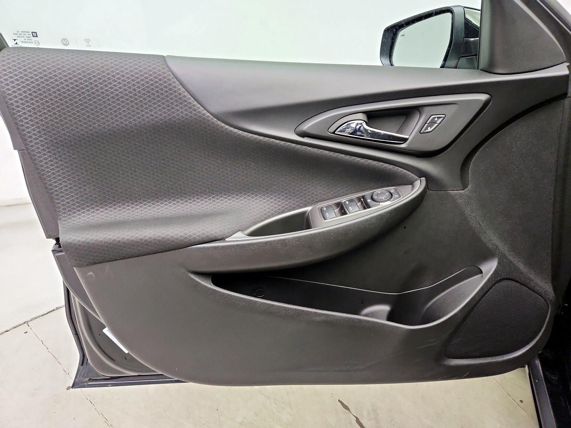 Thumbnail: 2023 Chevrolet Malibu - 12