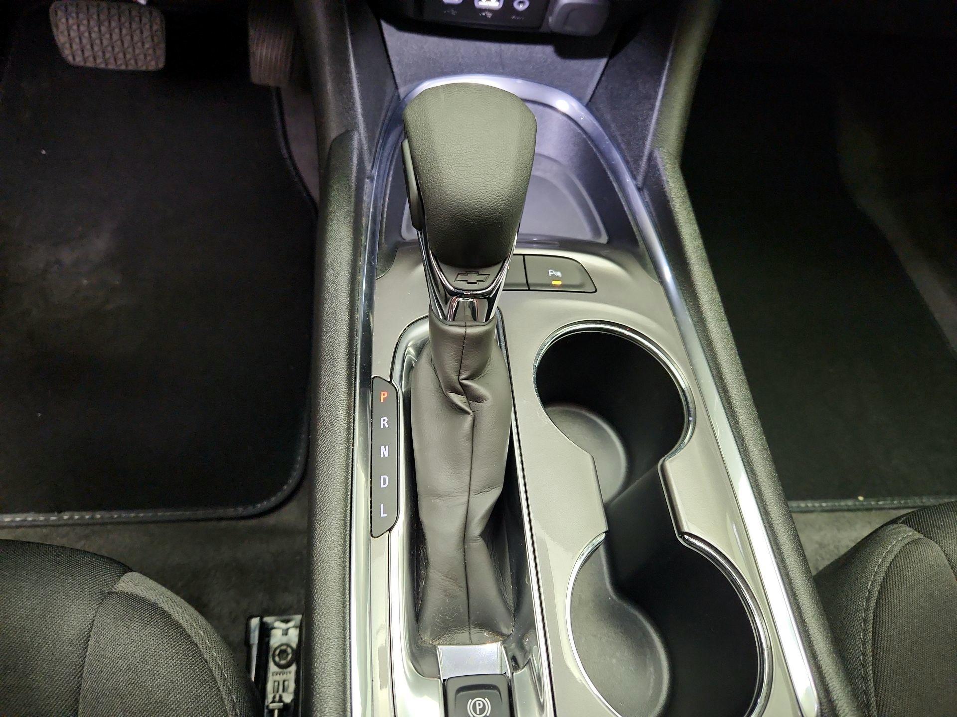 Thumbnail: 2023 Chevrolet Malibu - 17