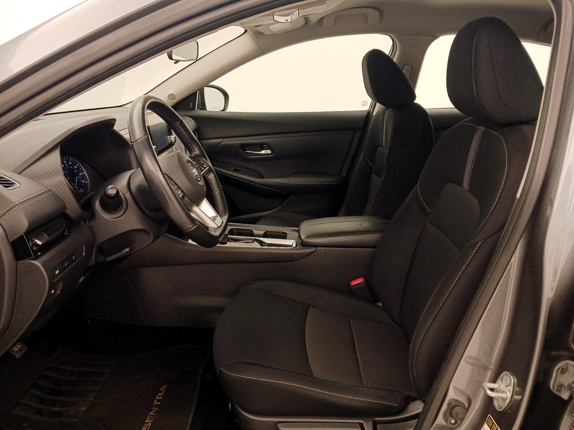 Thumbnail: 2022 Nissan Sentra - 11