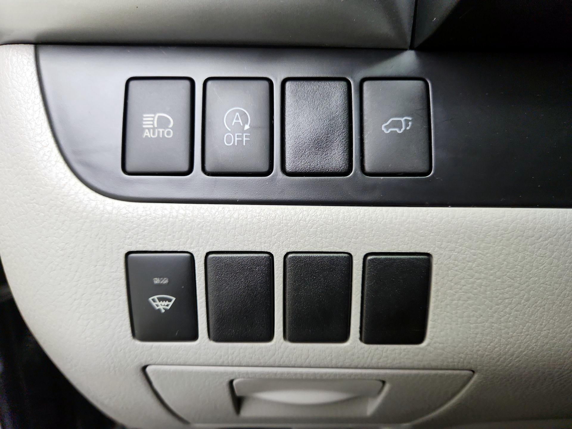 Thumbnail: 2019 Toyota Highlander - 13