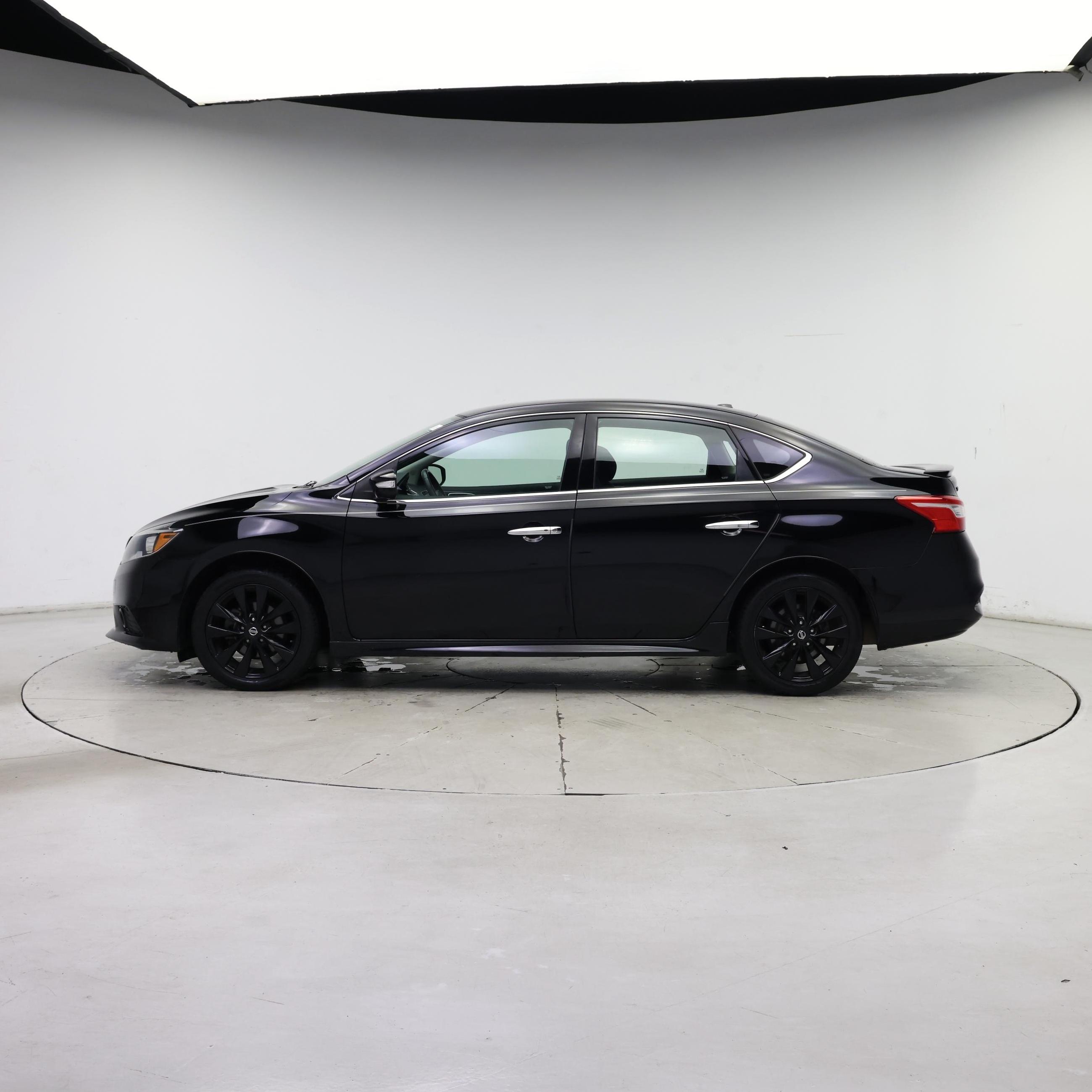 Thumbnail: 2018 Nissan Sentra - 3