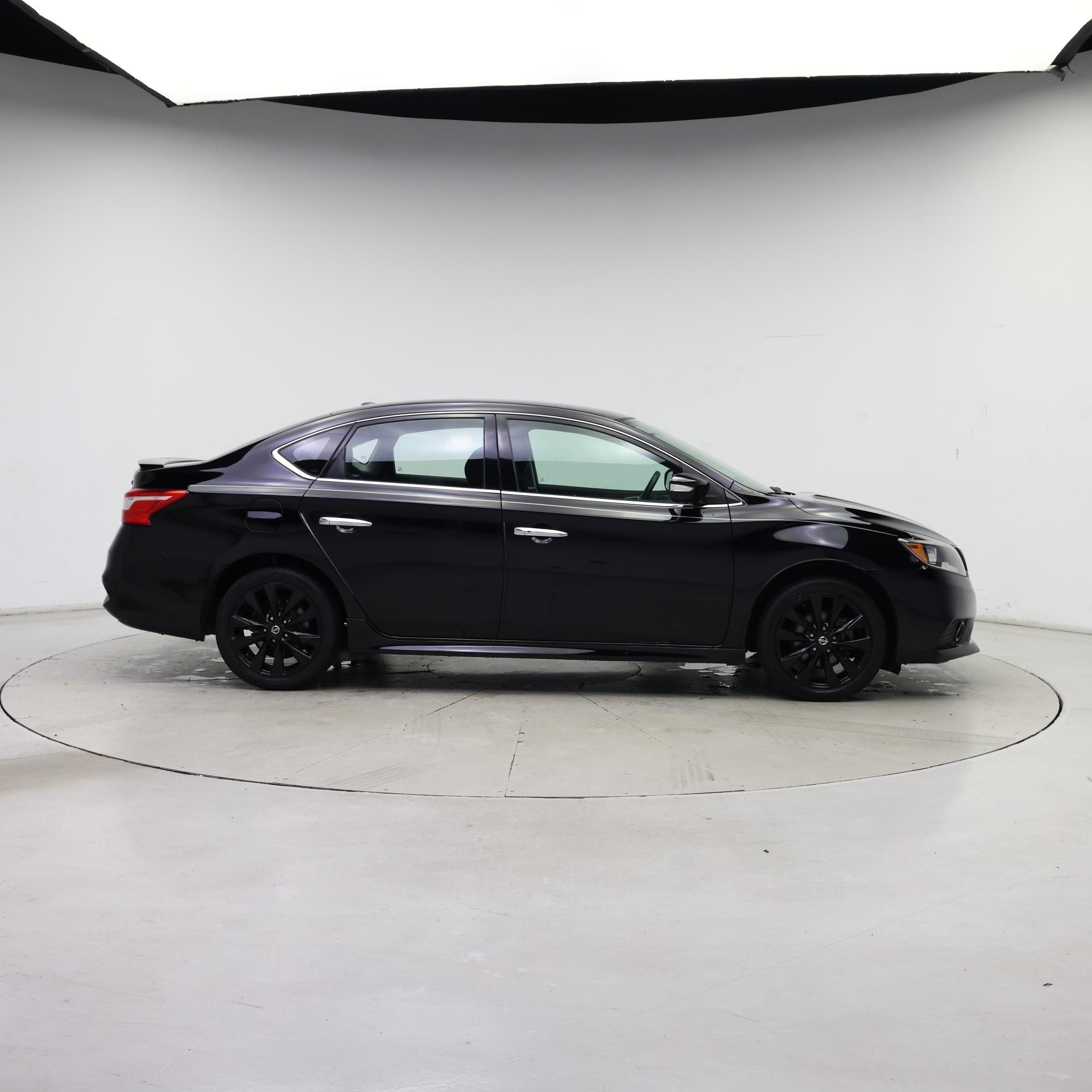 Thumbnail: 2018 Nissan Sentra - 7