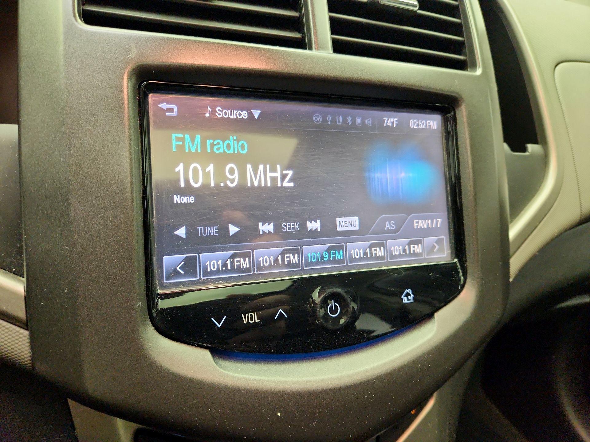 Thumbnail: 2015 Chevrolet Sonic - 15