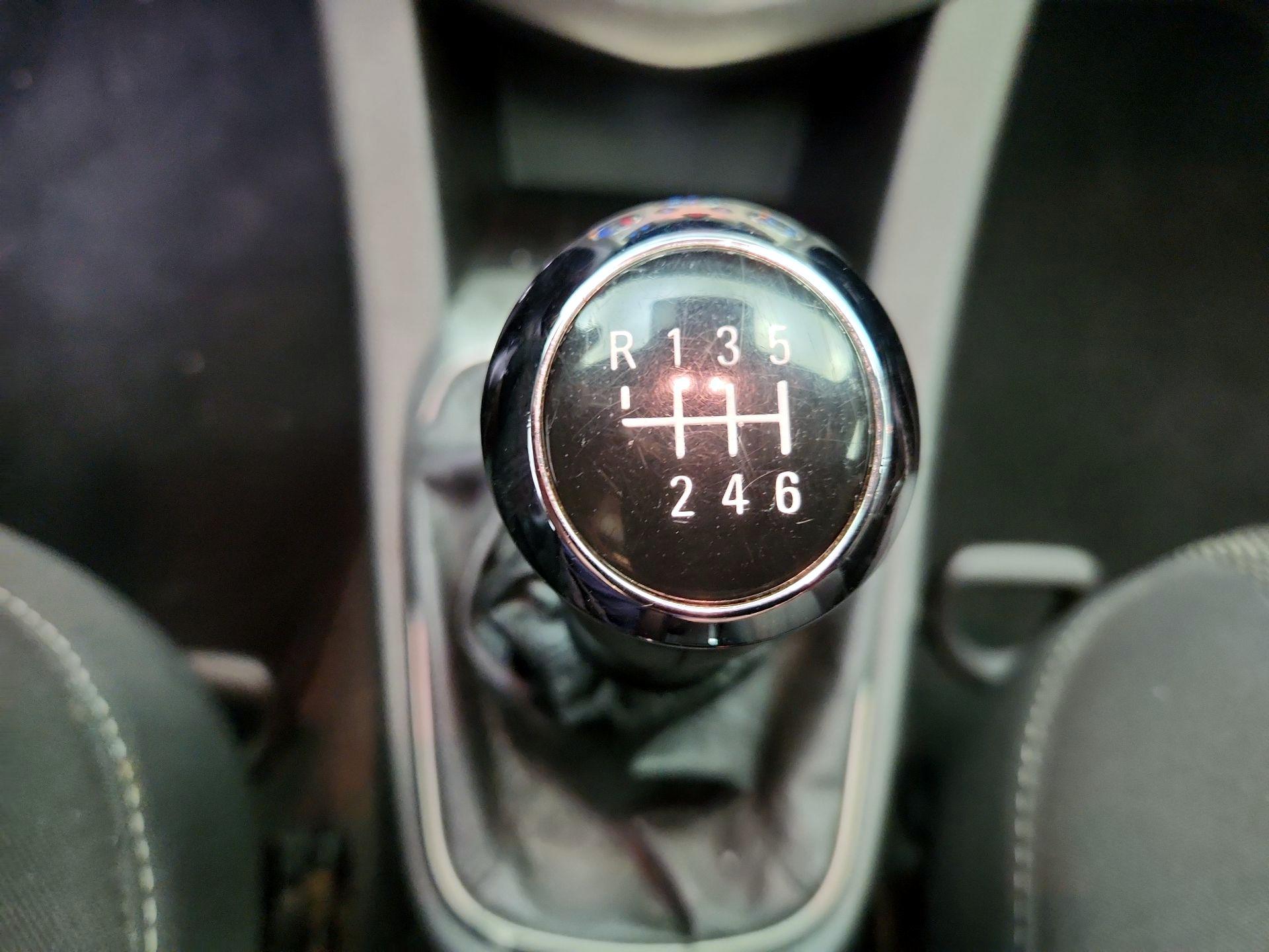 Thumbnail: 2015 Chevrolet Sonic - 17