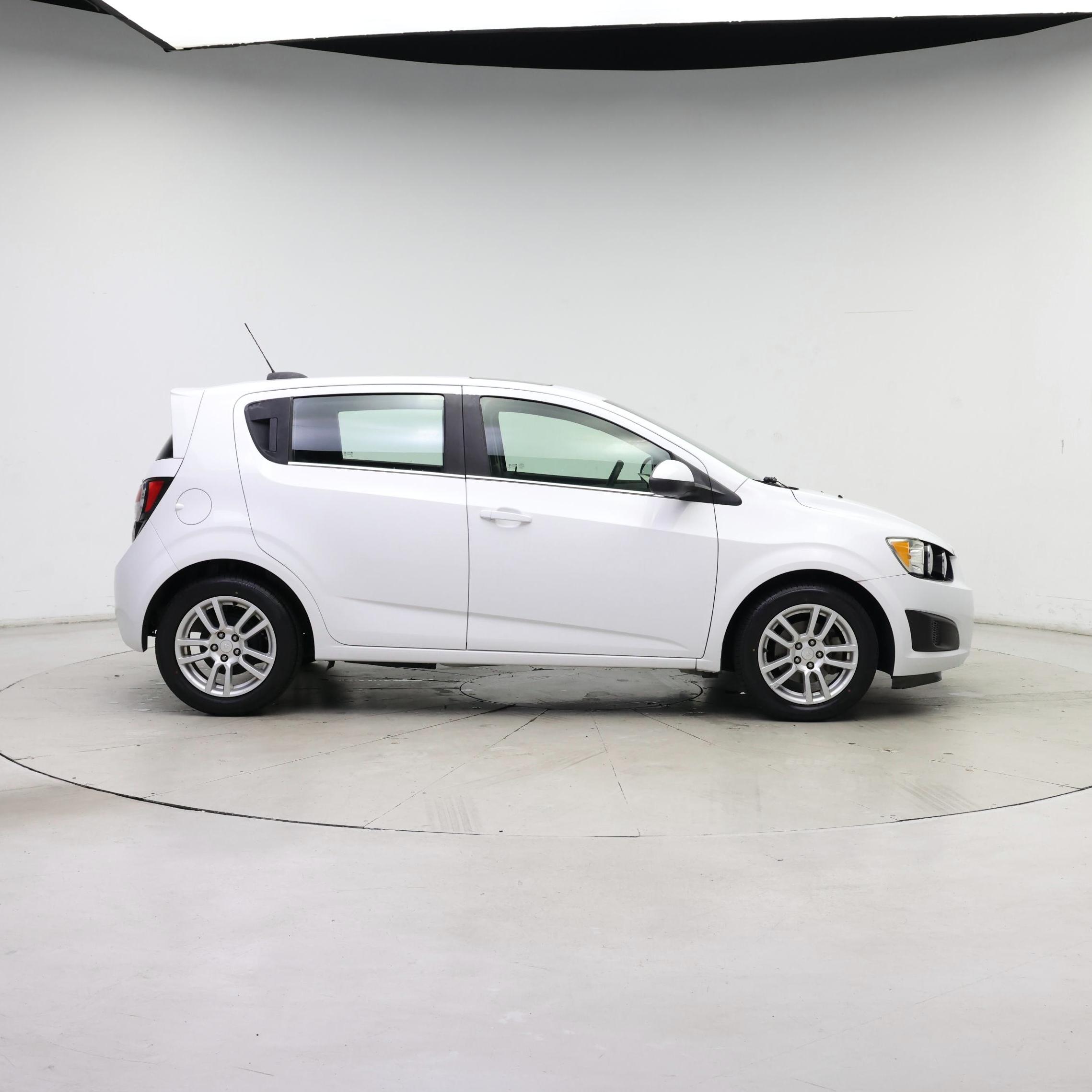 Thumbnail: 2015 Chevrolet Sonic - 7