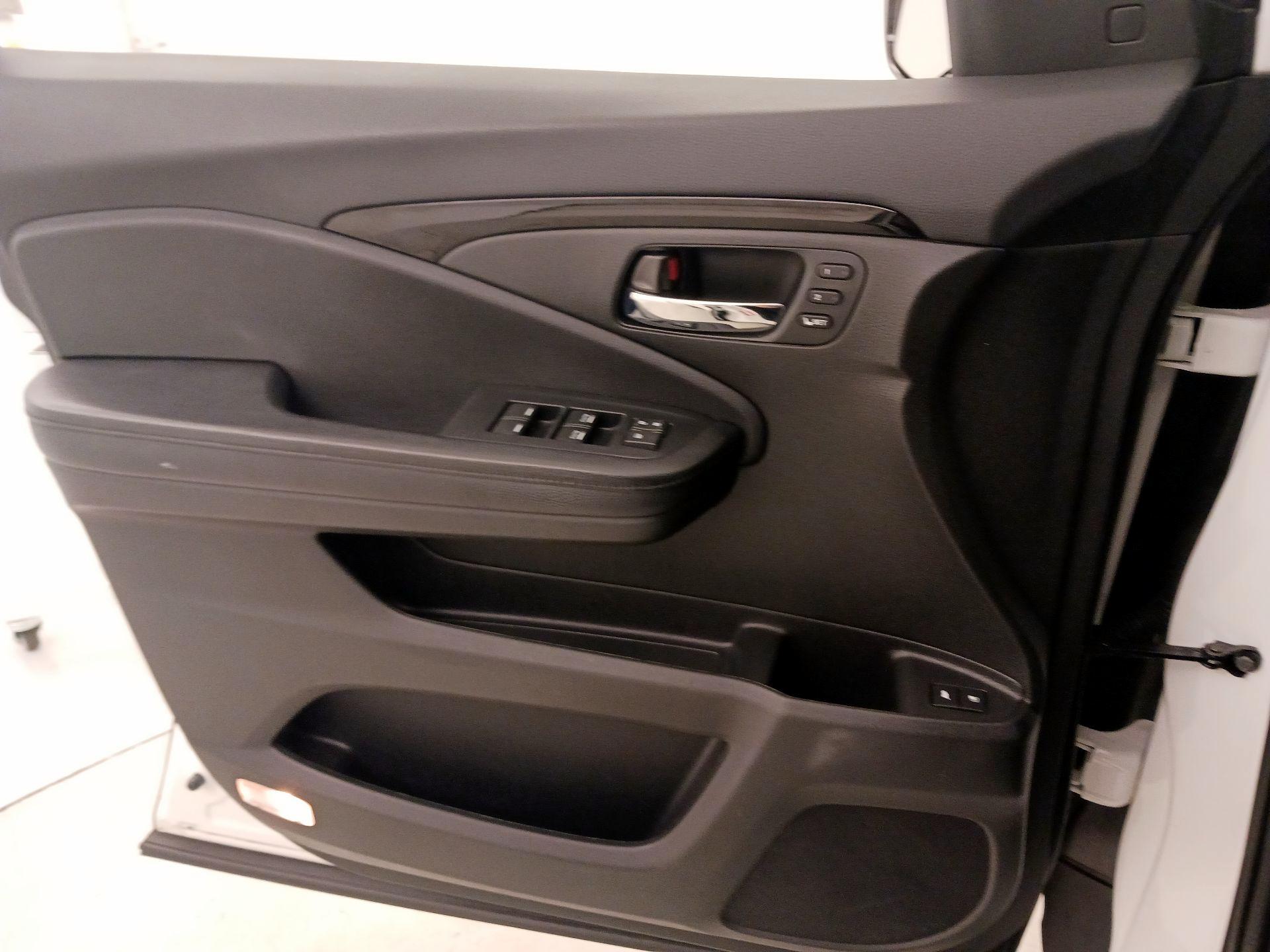 Thumbnail: 2021 Honda Pilot - 12