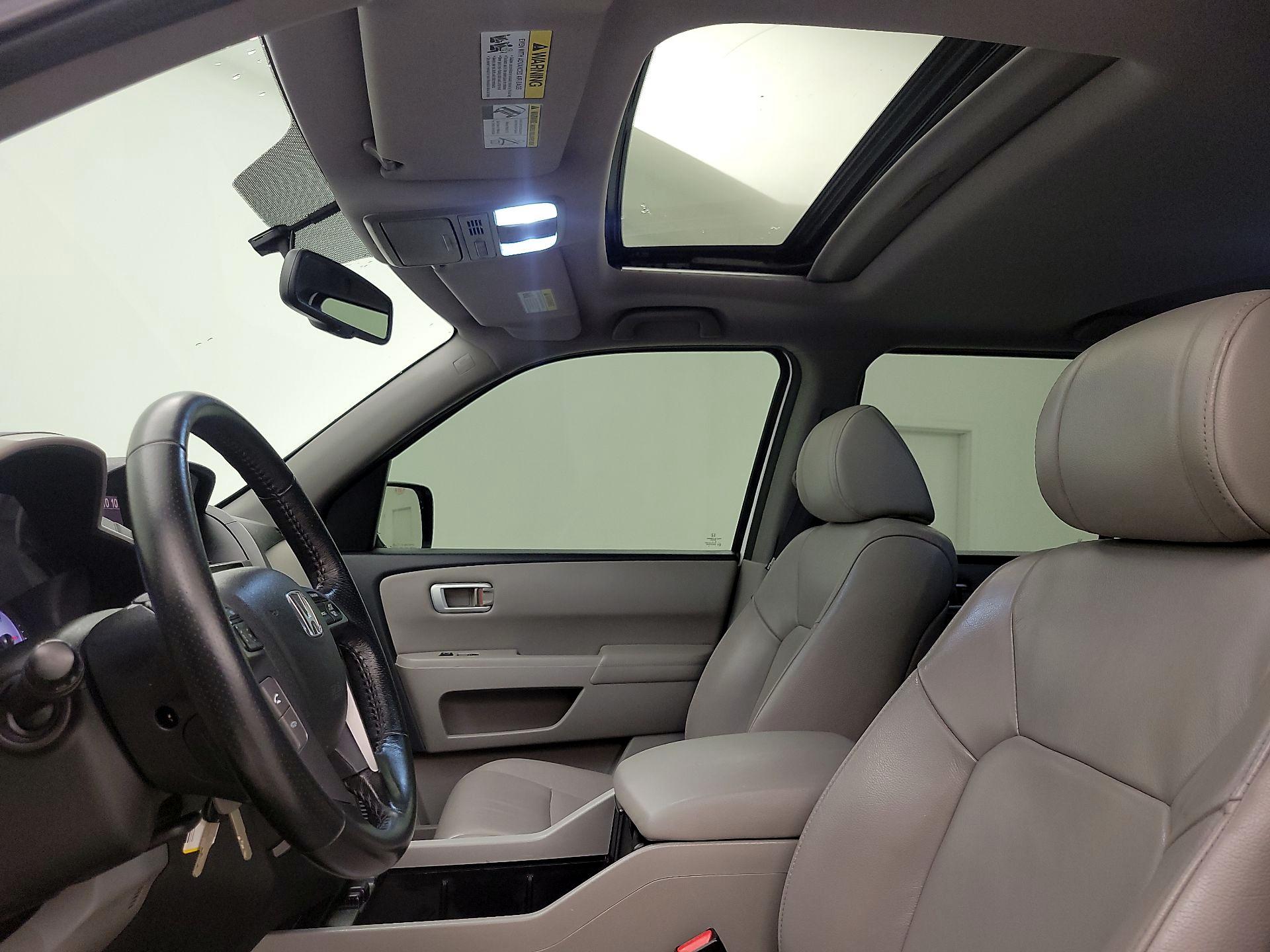 Thumbnail: 2014 Honda Pilot - 19