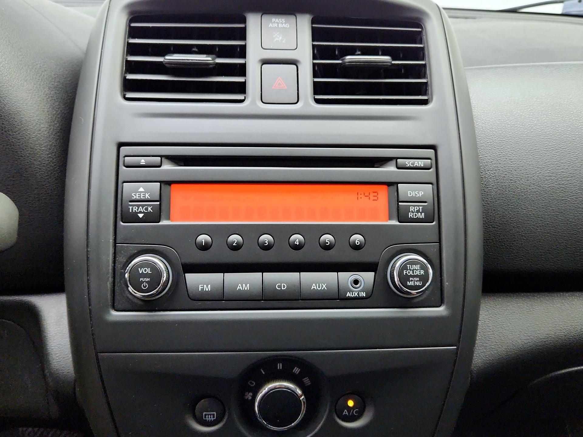 Thumbnail: 2016 Nissan Versa - 14