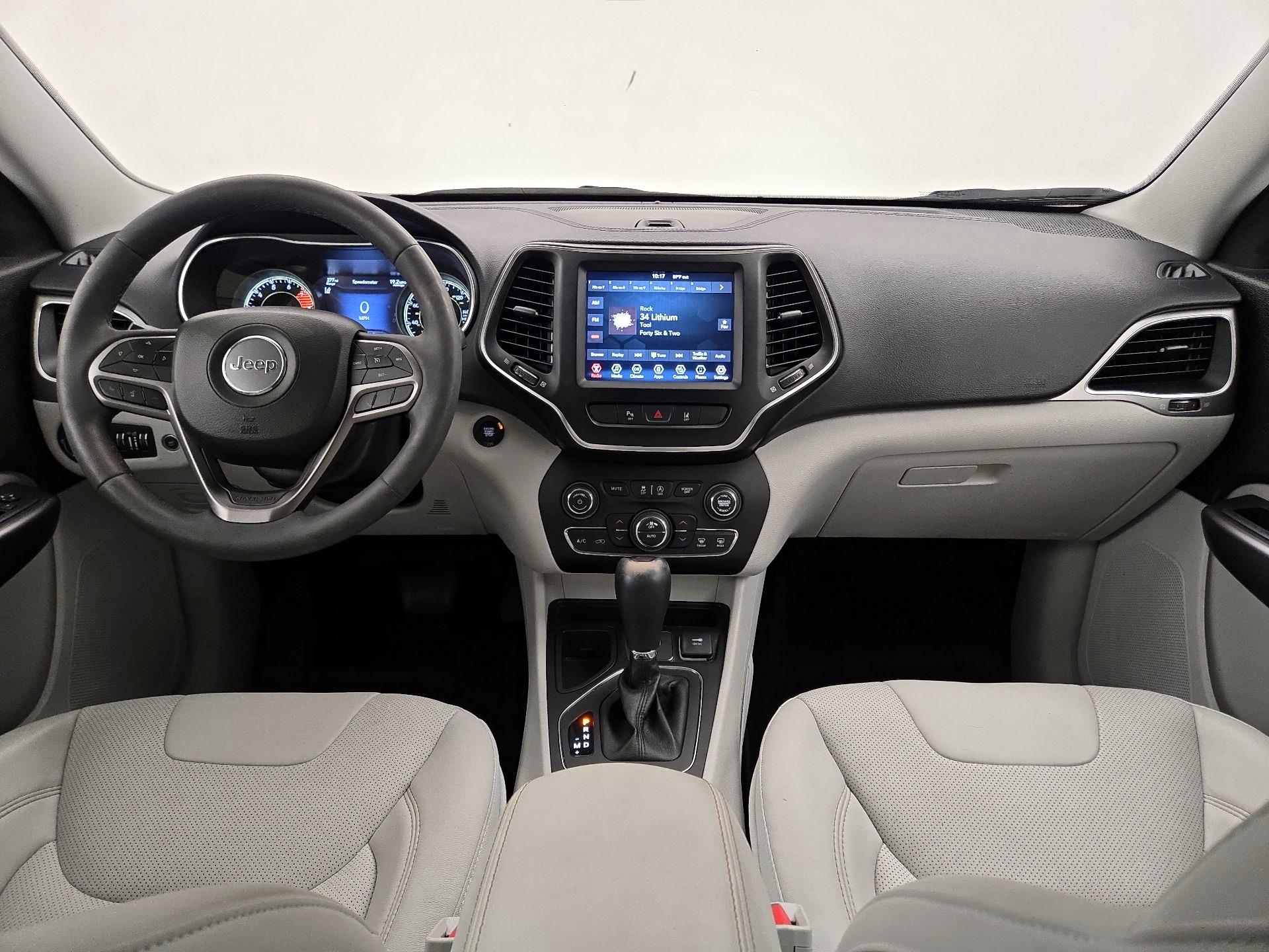 Thumbnail: 2021 Jeep Cherokee - 9