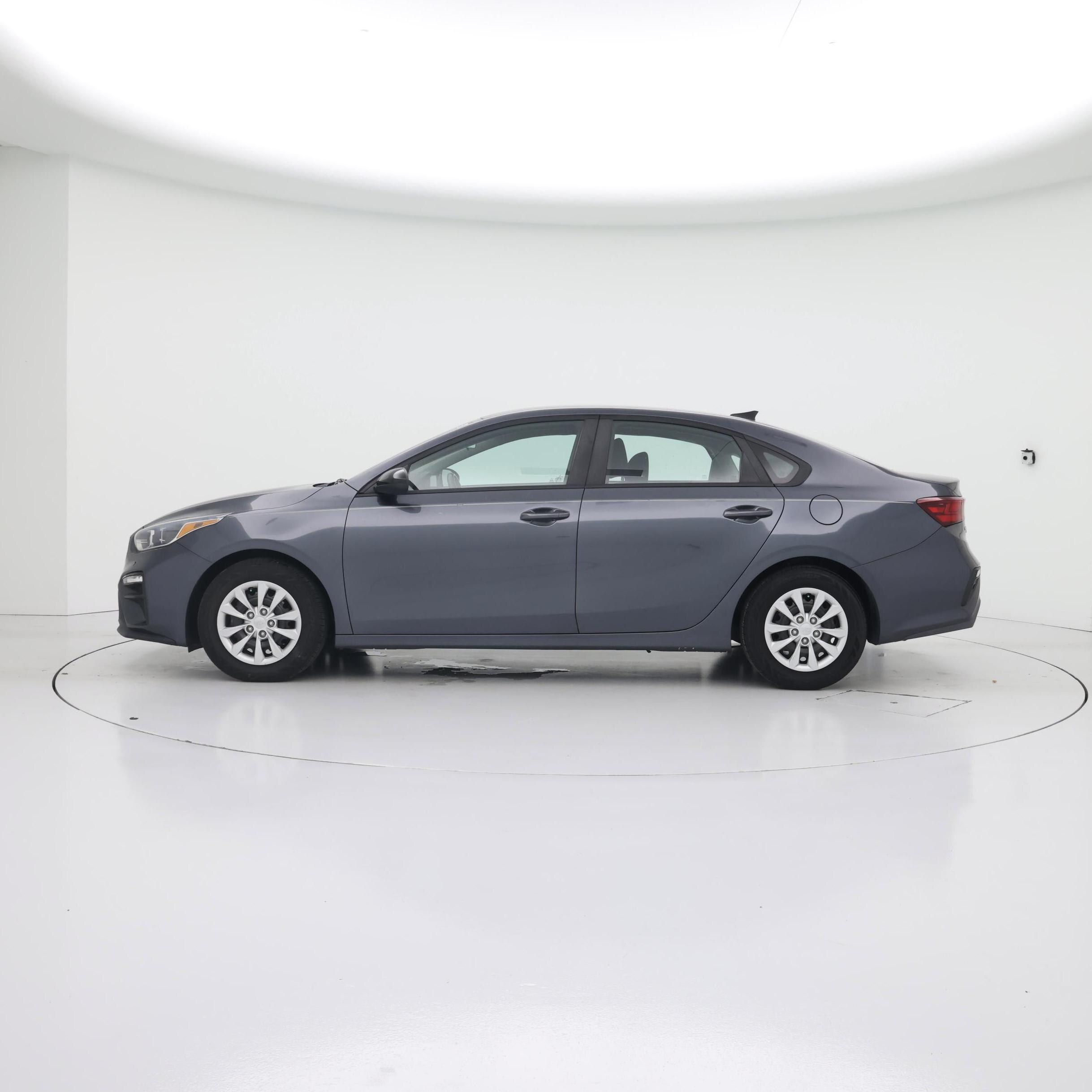 Thumbnail: 2020 Kia Forte - 3
