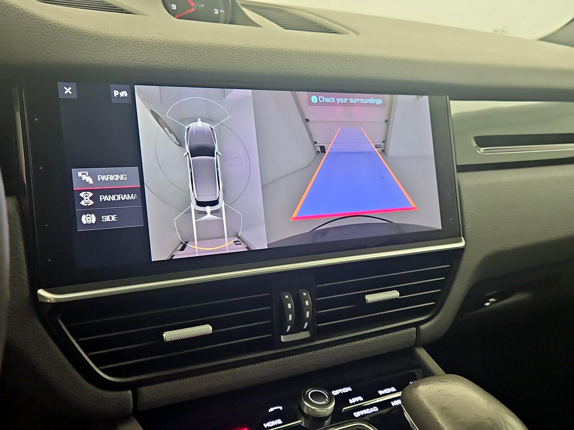 Thumbnail: 2019 Porsche Cayenne - 15