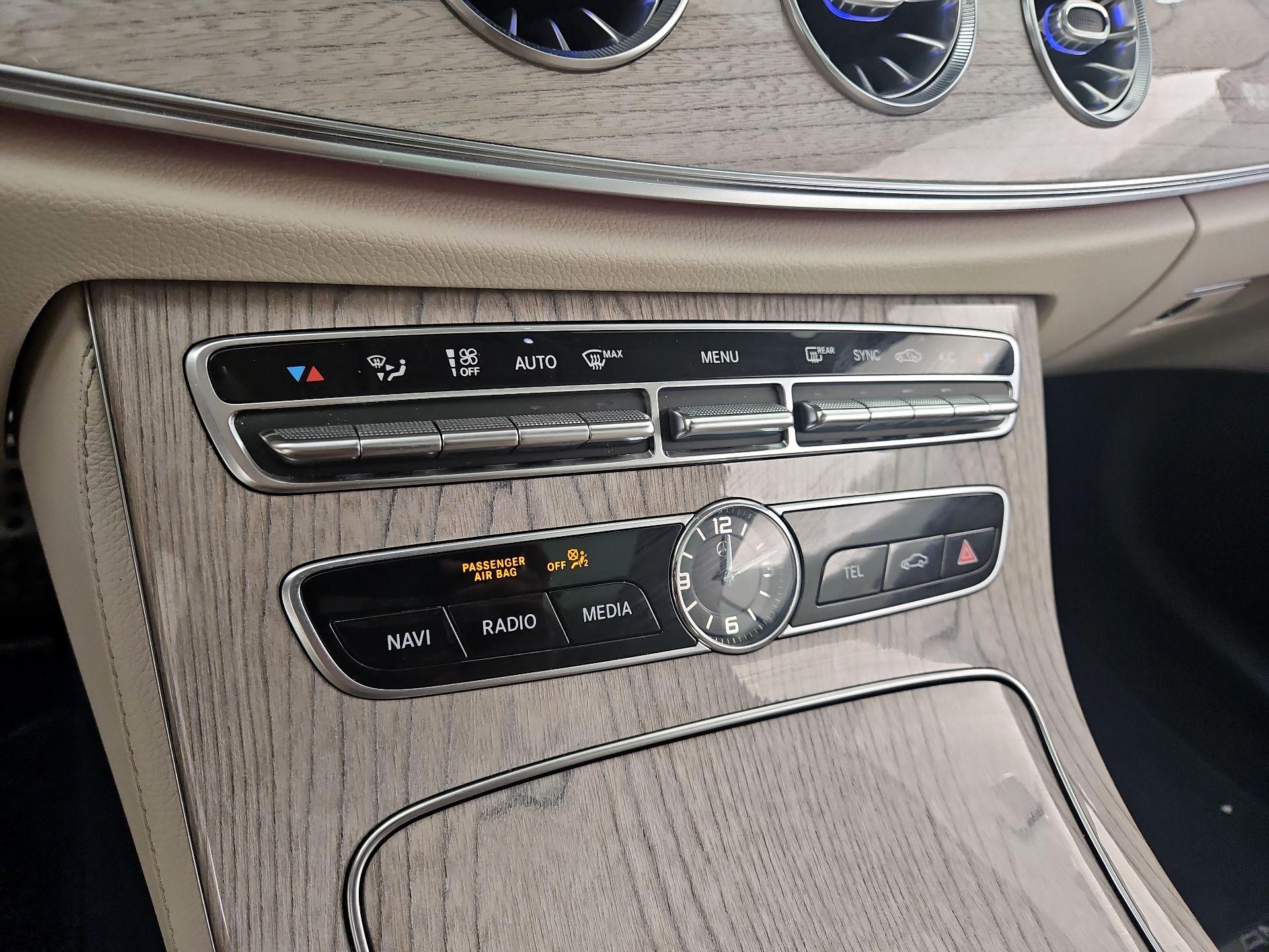 Thumbnail: 2020 Mercedes-Benz E-Class - 16