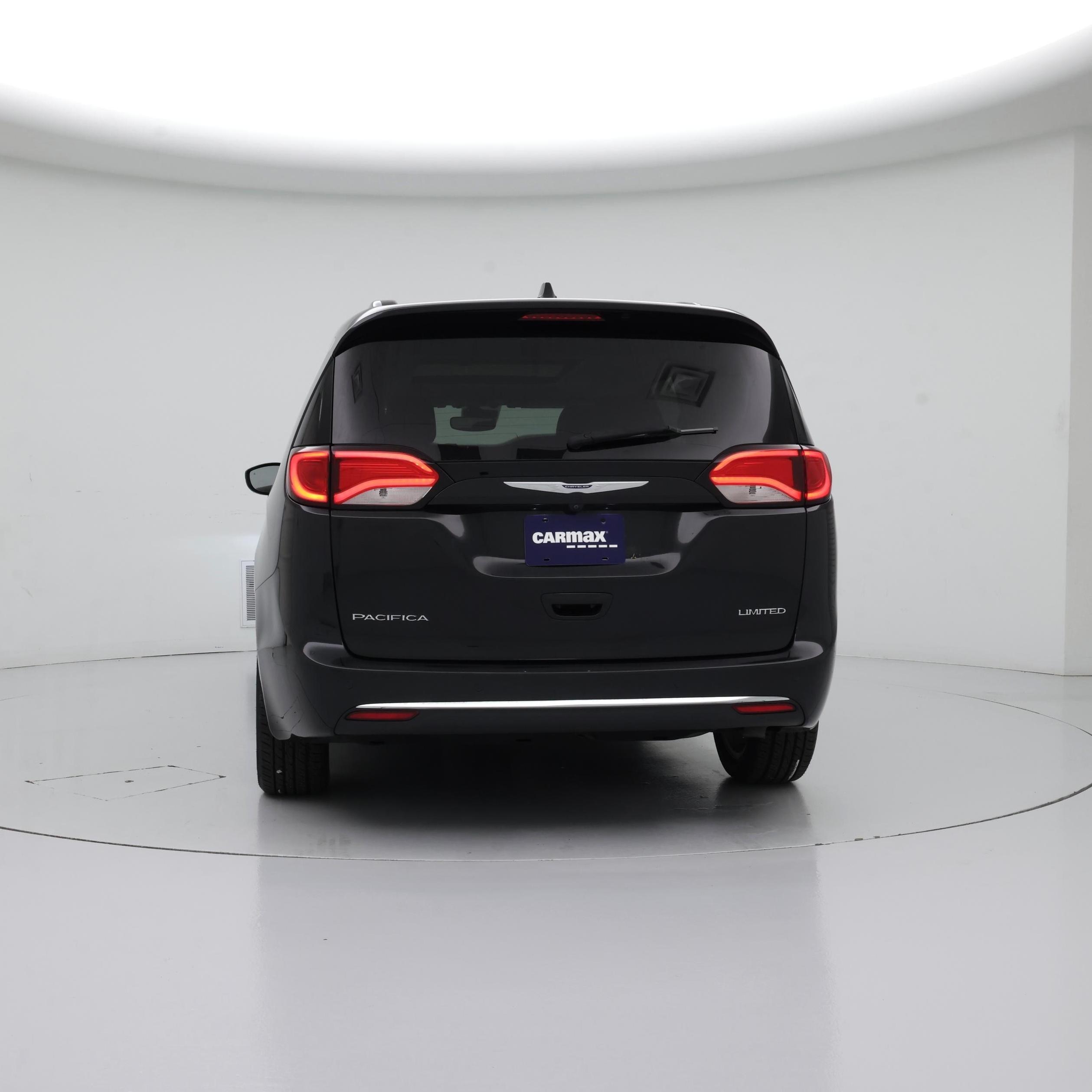 Thumbnail: 2019 Chrysler Pacifica - 6