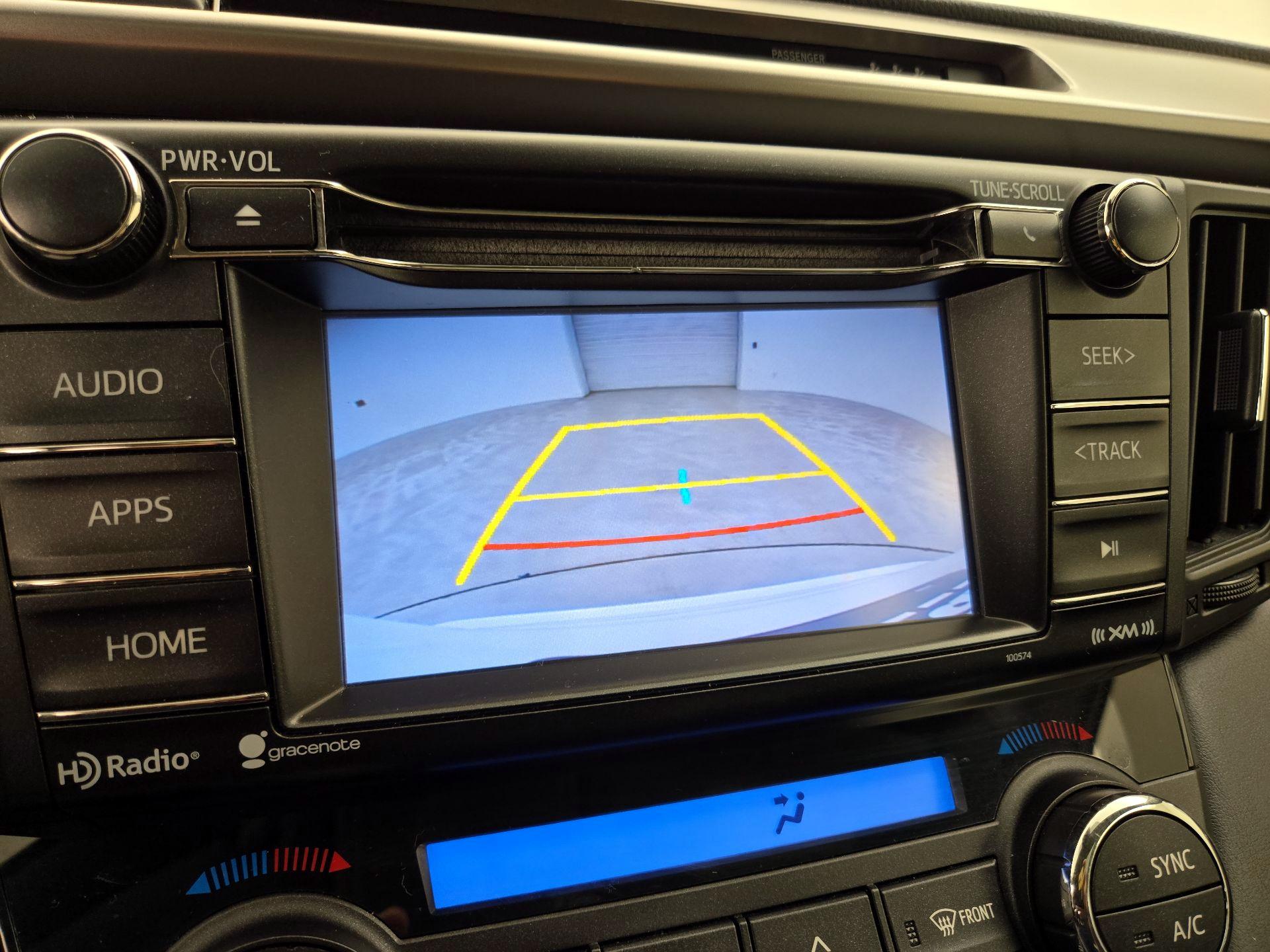 Thumbnail: 2018 Toyota RAV4 - 14