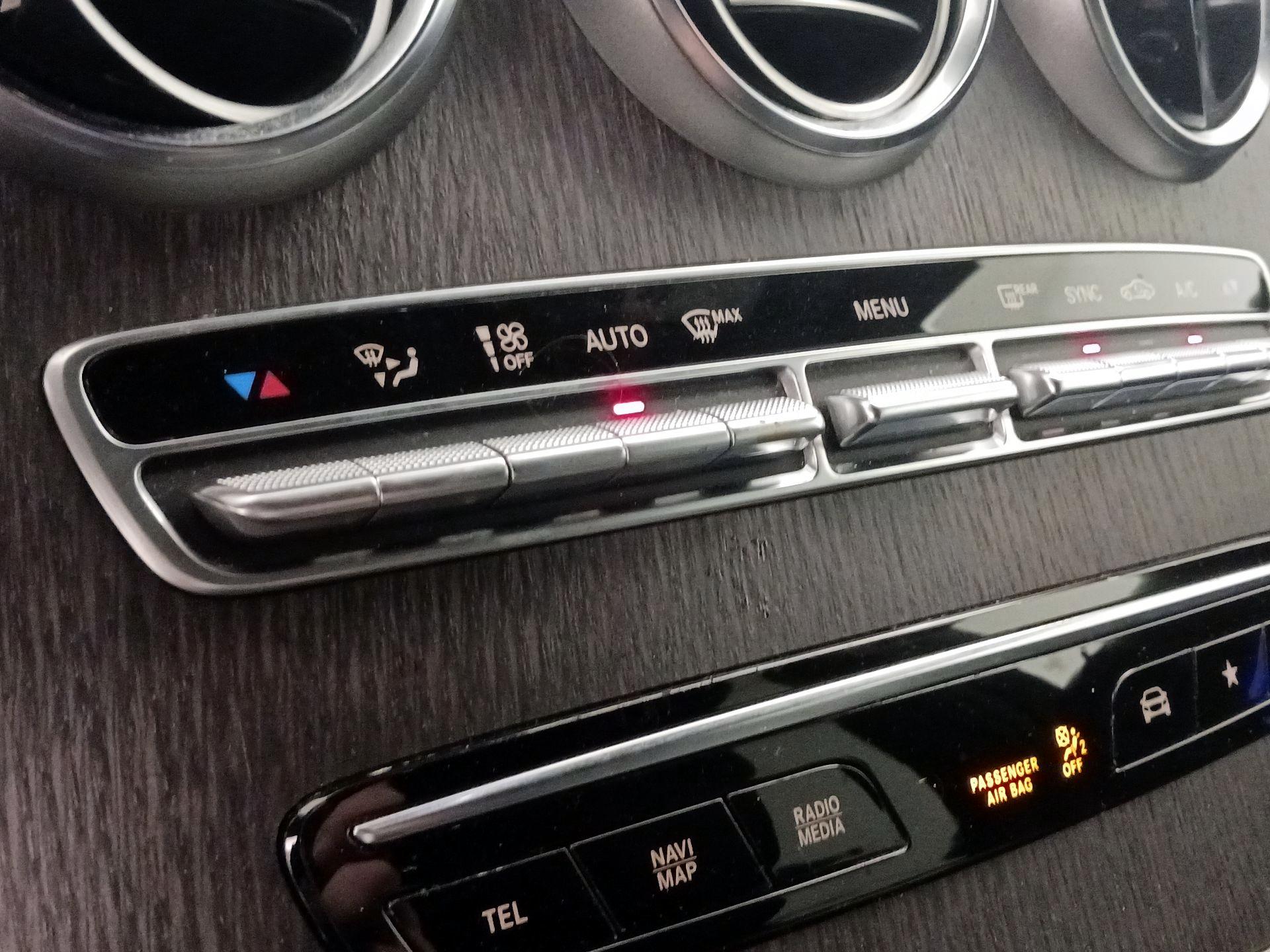 Thumbnail: 2020 Mercedes-Benz GLC - 17