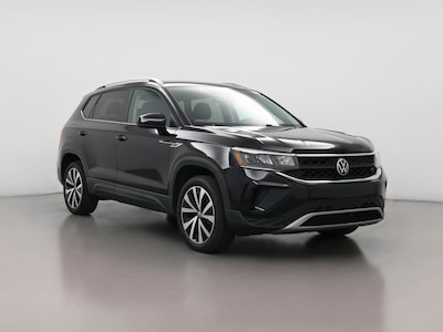 Black 2022 Volkswagen Taos SE