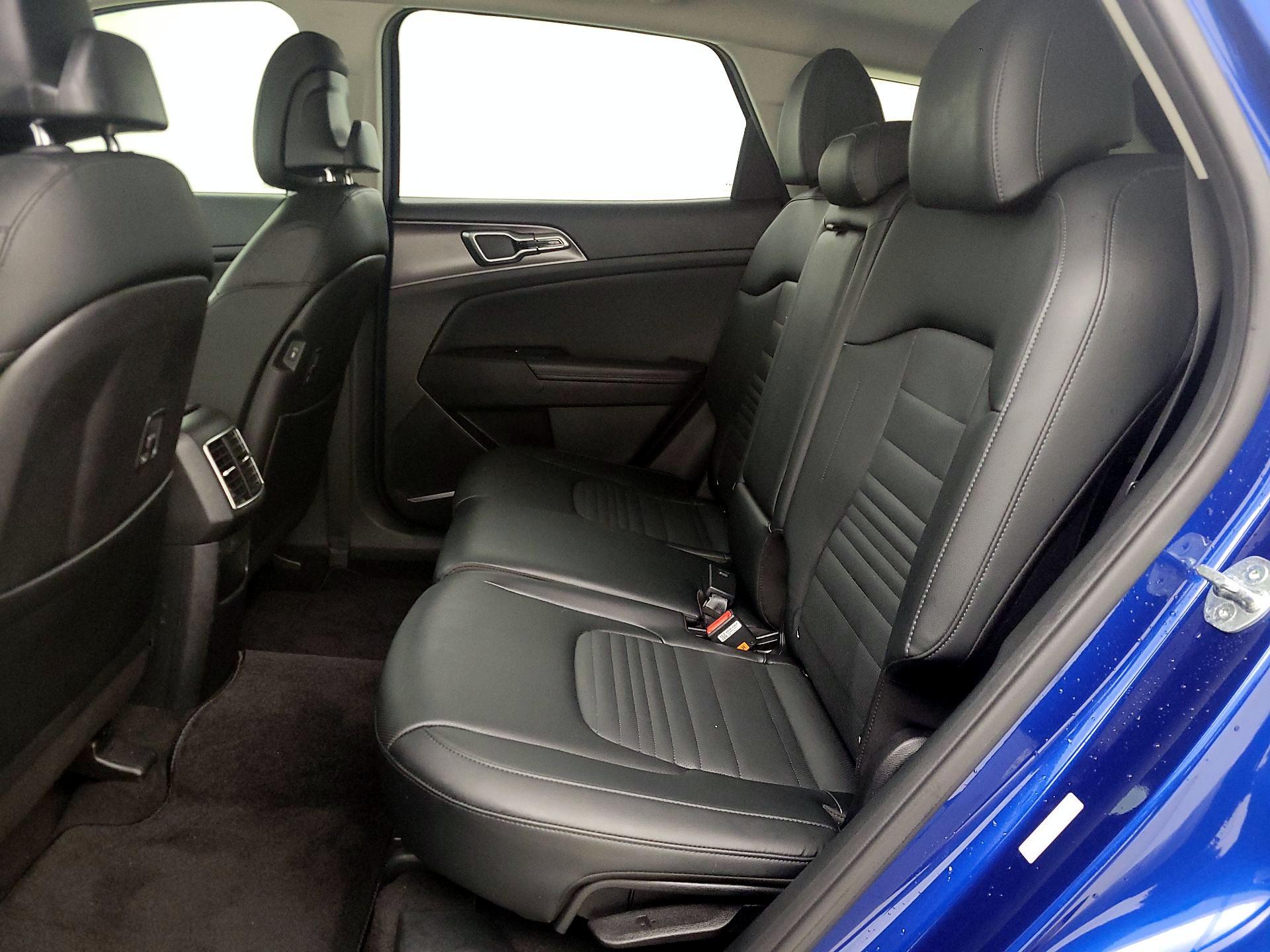 Thumbnail: 2023 Kia Sportage - 20
