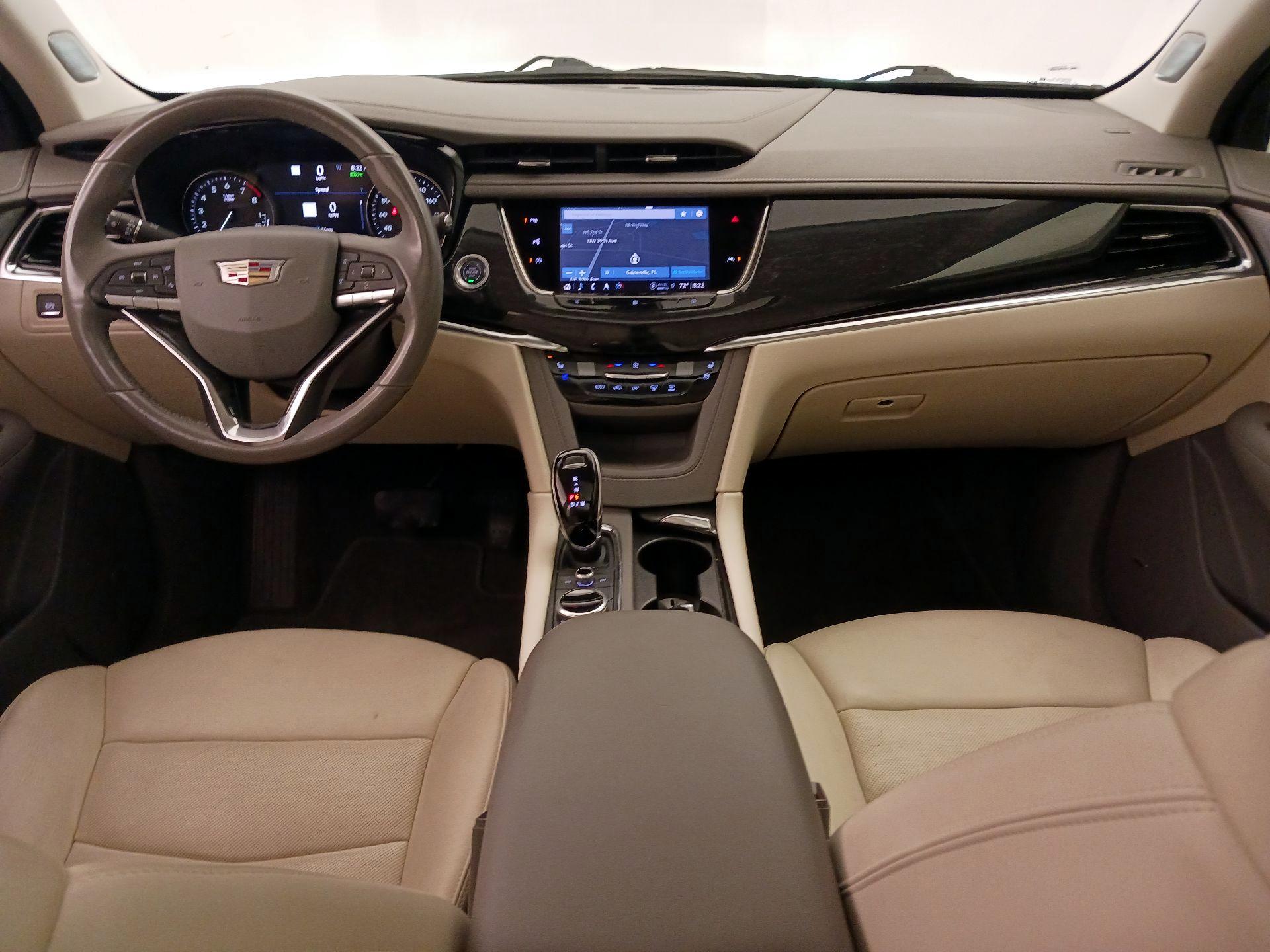 Thumbnail: 2021 Cadillac XT6 - 9