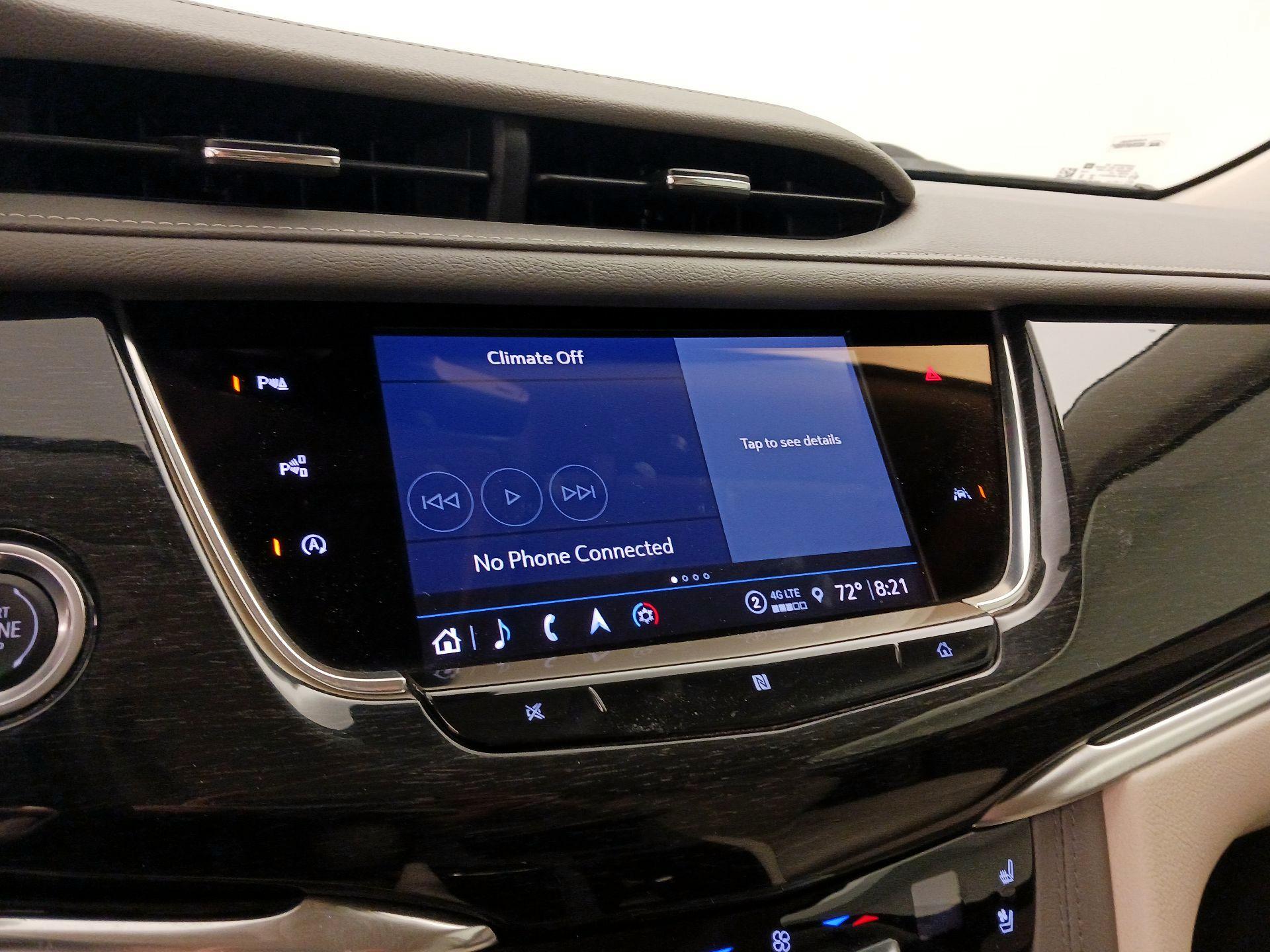 Thumbnail: 2021 Cadillac XT6 - 16