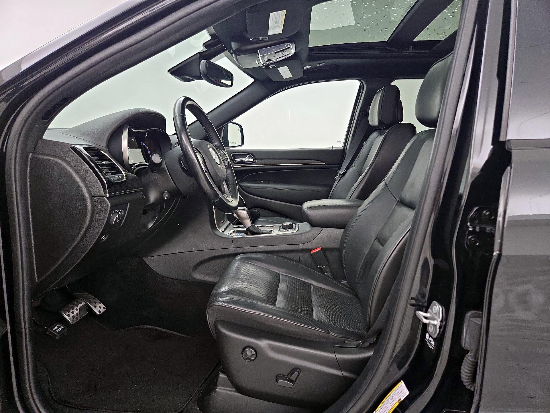Thumbnail: 2021 Jeep Grand Cherokee - 11