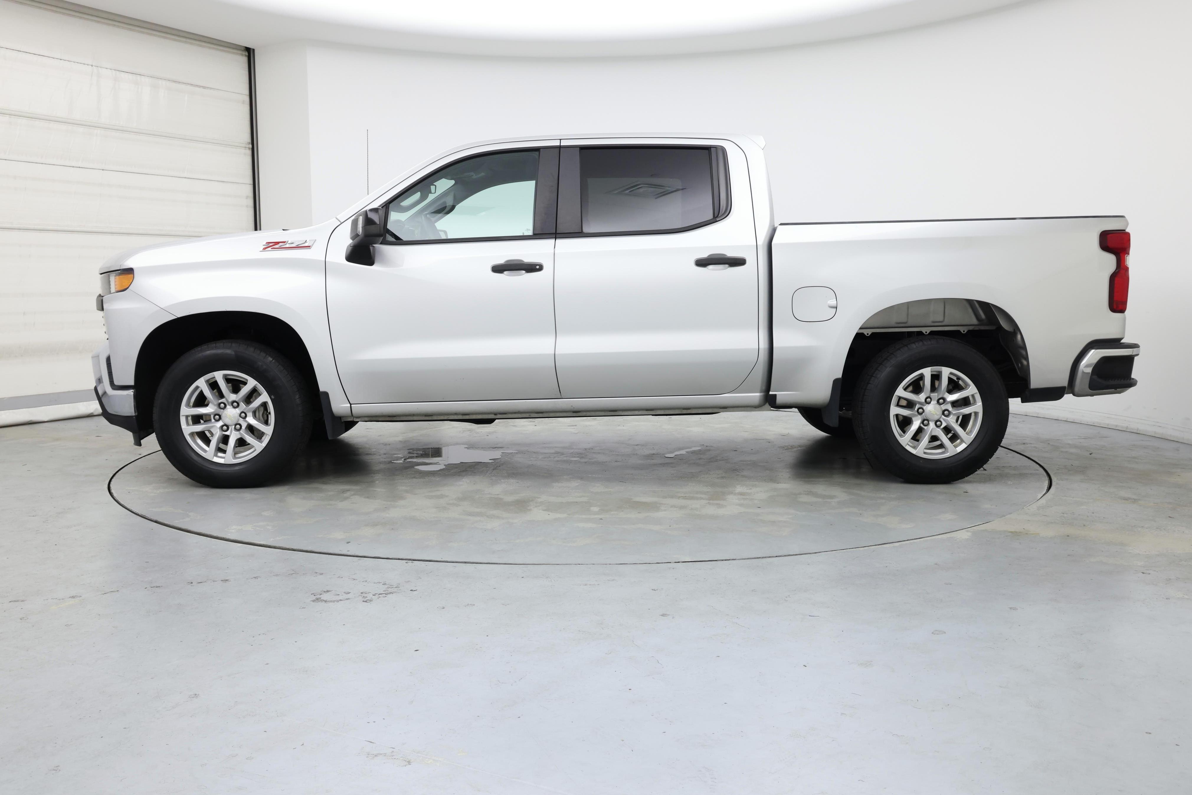 Thumbnail: 2020 Chevrolet Silverado 1500 - 3